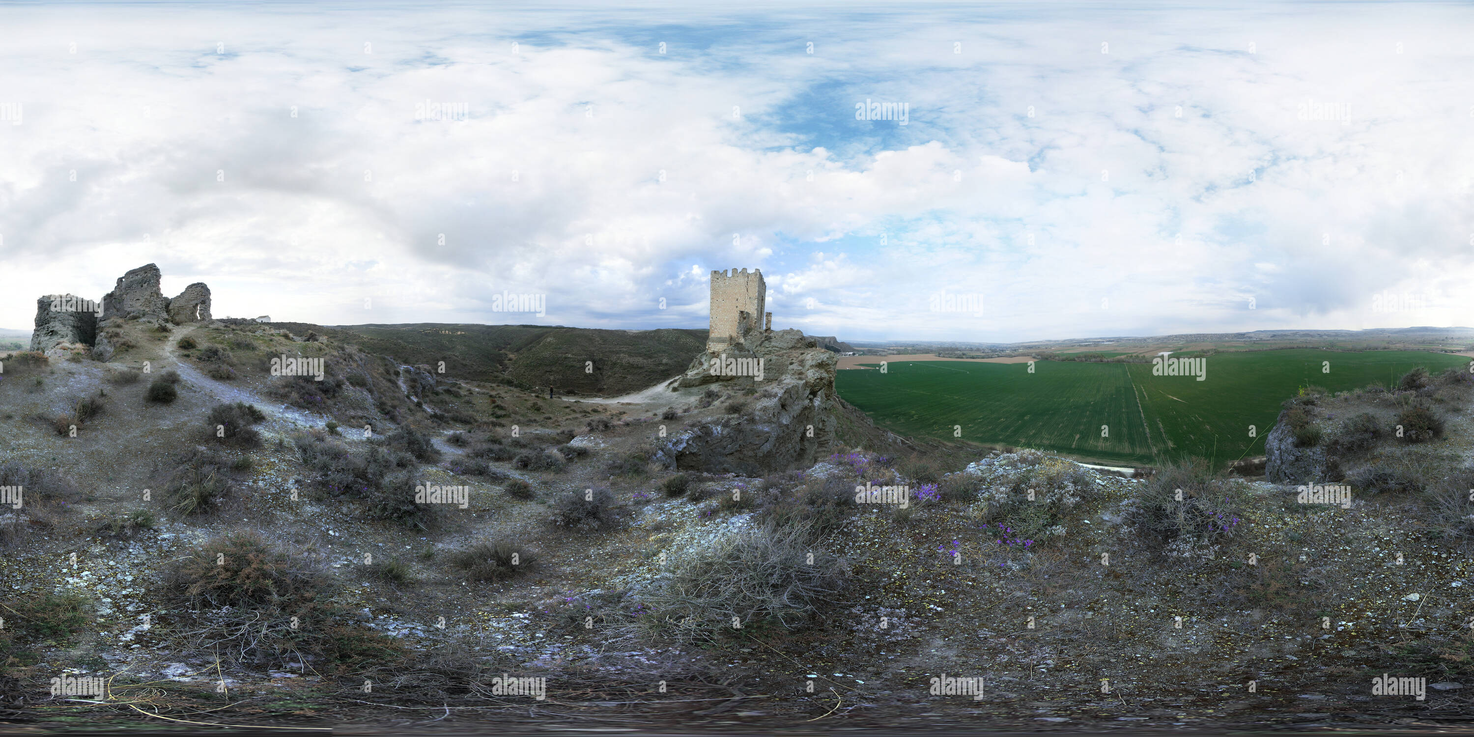 Vue panoramique à 360° de Despoblado y Castillo de Oreja (Toledo)
