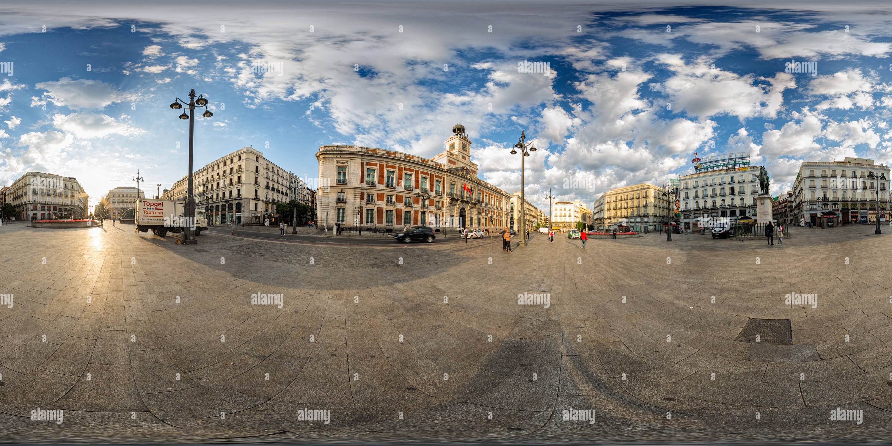 Vue panoramique à 360° de La Puerta del Sol. Madrid.