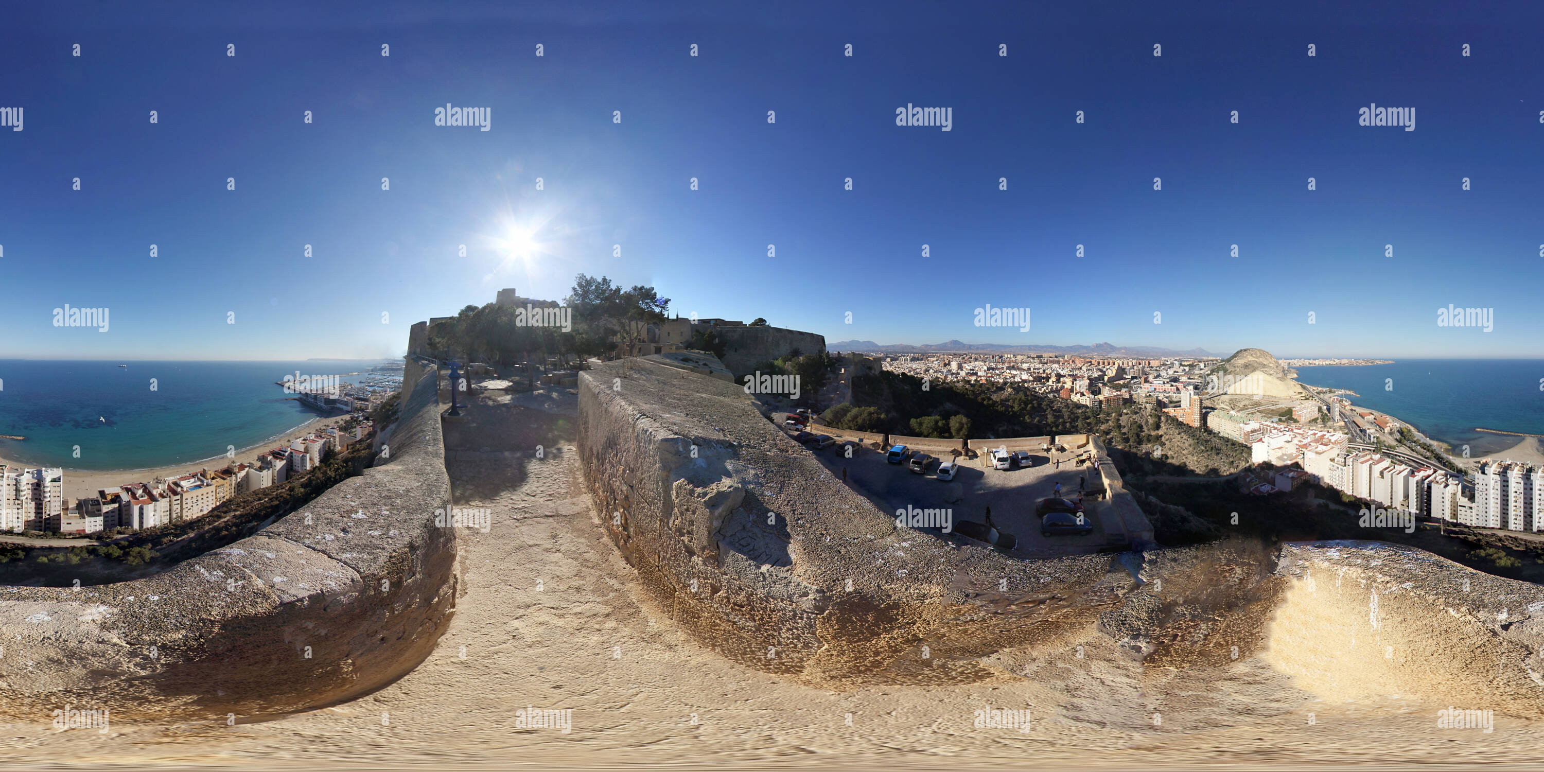 Vue panoramique à 360° de Vista Desde Castillo de Santa Barbara
