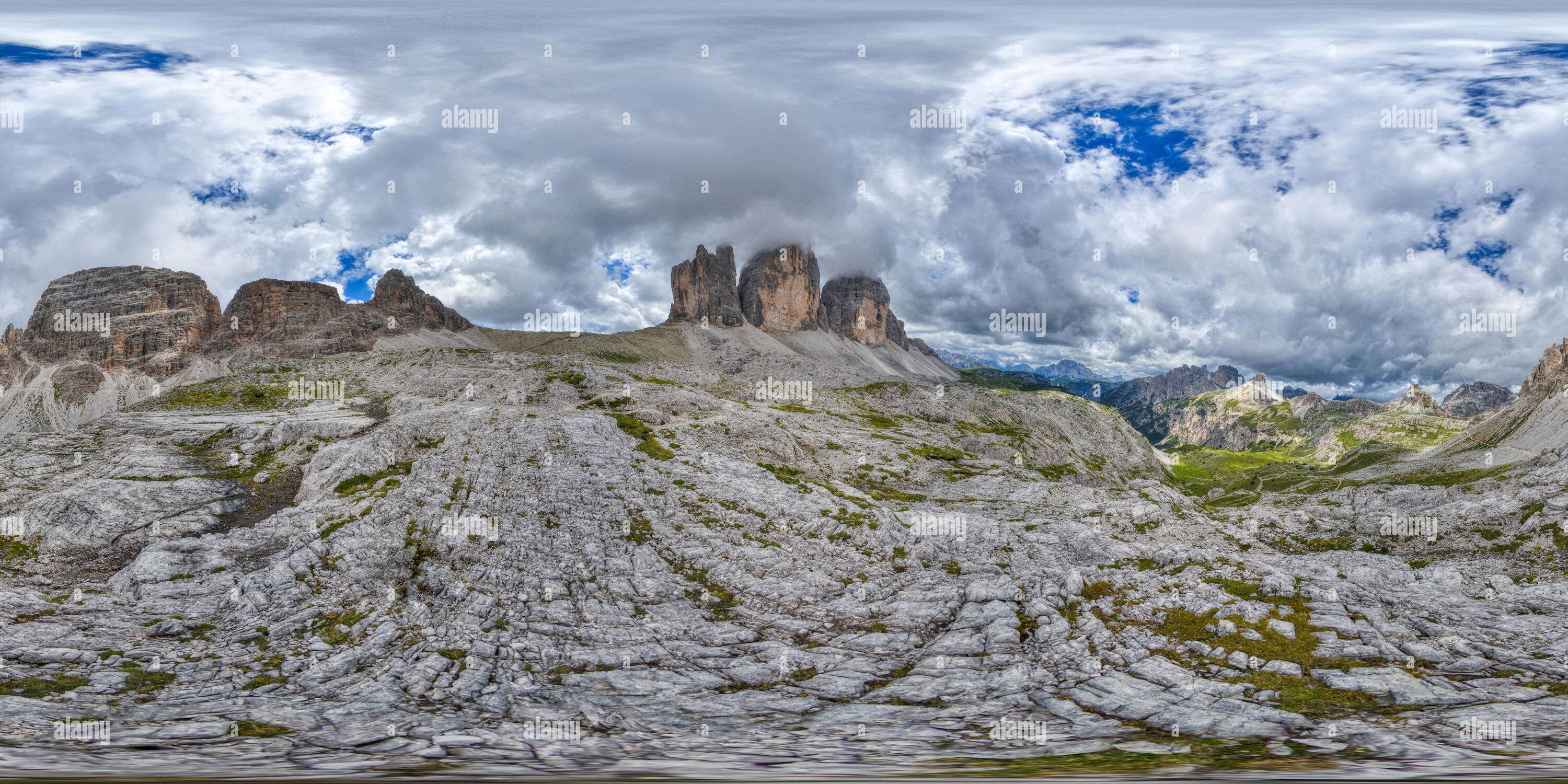 Vue panoramique à 360° de 3 Cime di Lavaredo