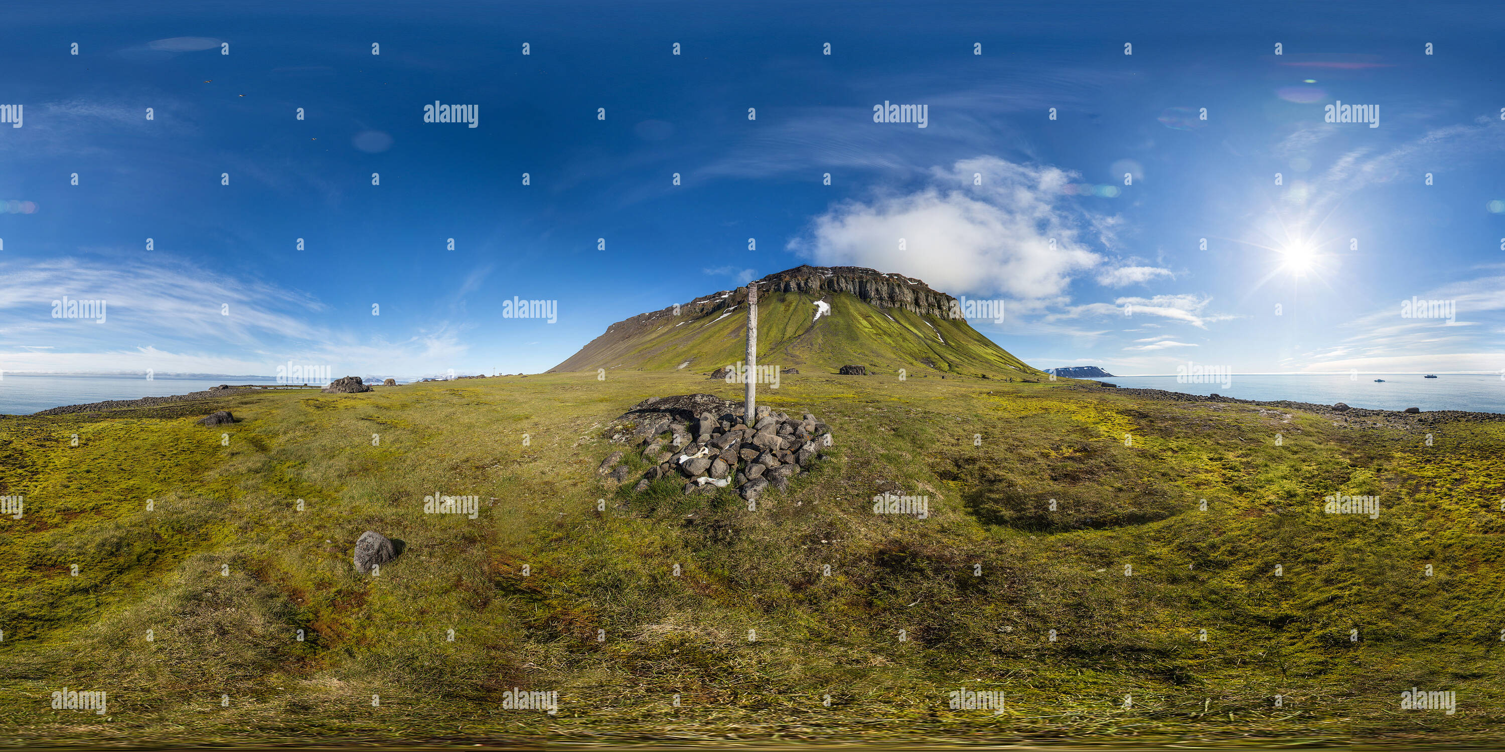 Vue panoramique à 360° de Flore, l'Île Northbrook, François-Joseph