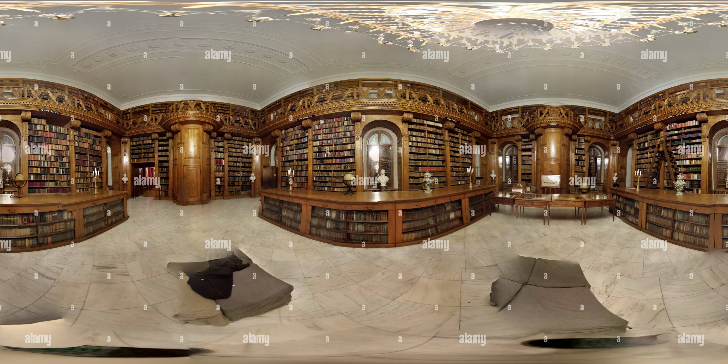 Vue panoramique à 360° de Château de festetics-keszthely helikon--bibliothèque