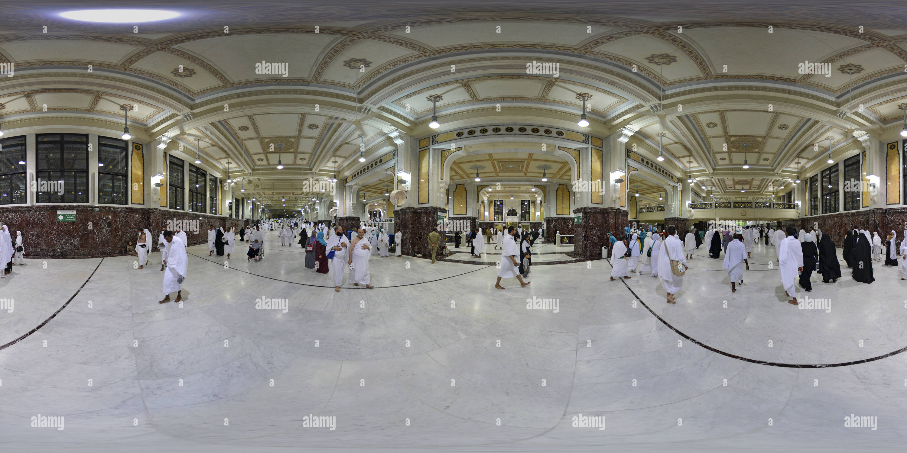 Vue panoramique à 360° de Al Masjid al-Haram (la mosquée Al-Haram )