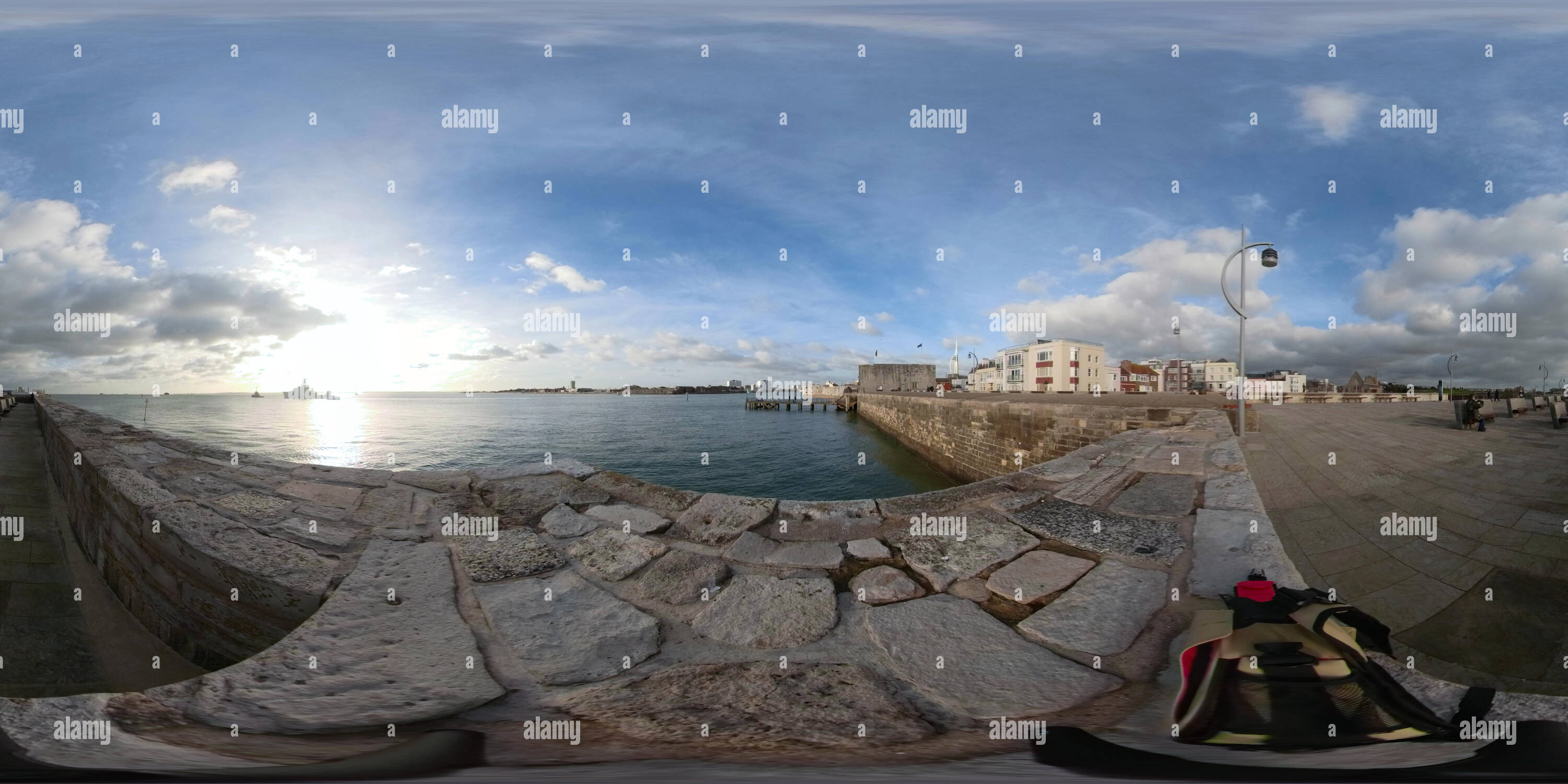 Vue panoramique à 360° de Le port de Portsmouth Hampshire