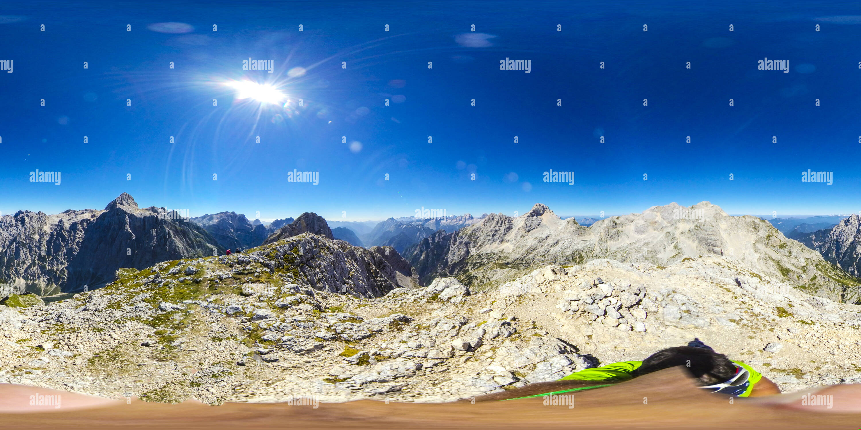 Vue panoramique à 360° de Bovskii Gamsovec 2392 m