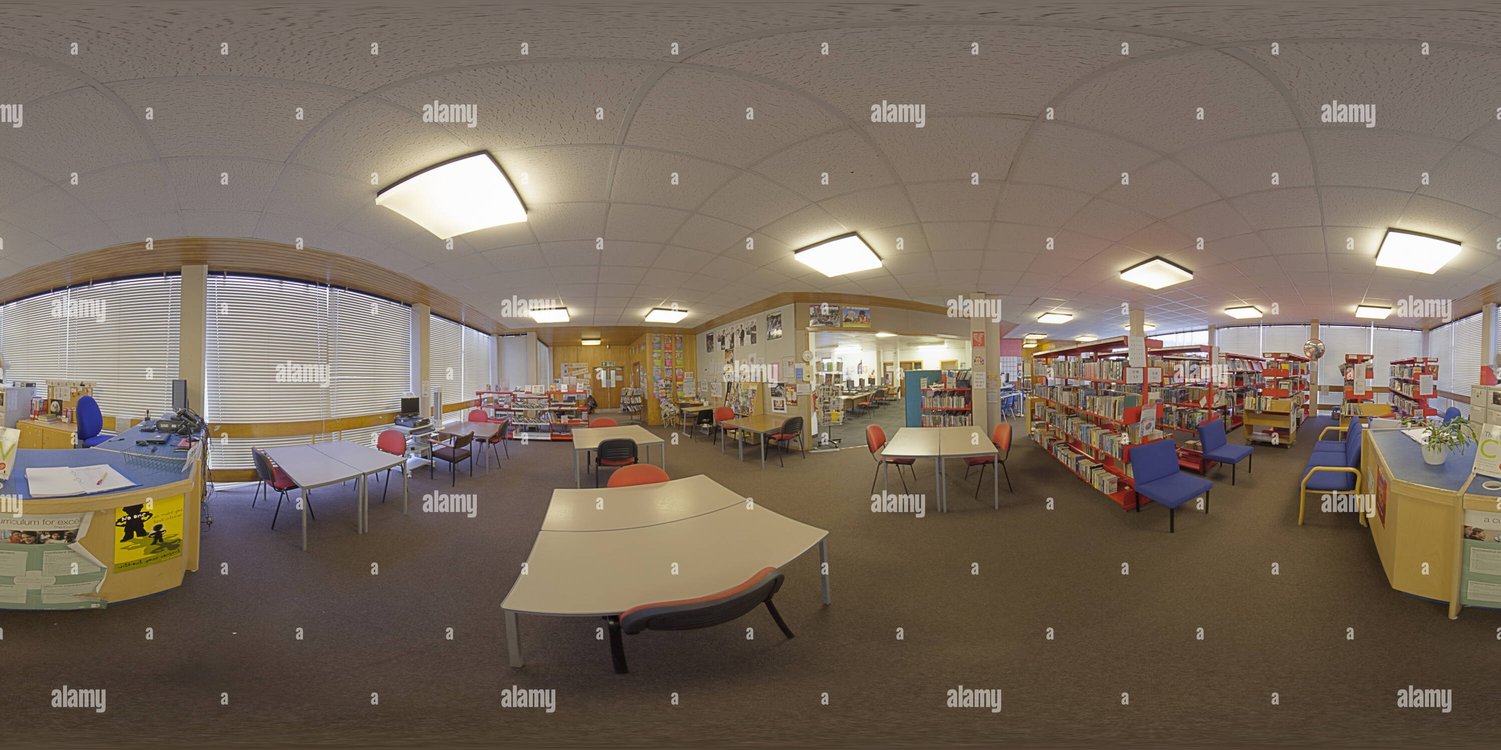 Vue panoramique à 360° de Bibliothèque