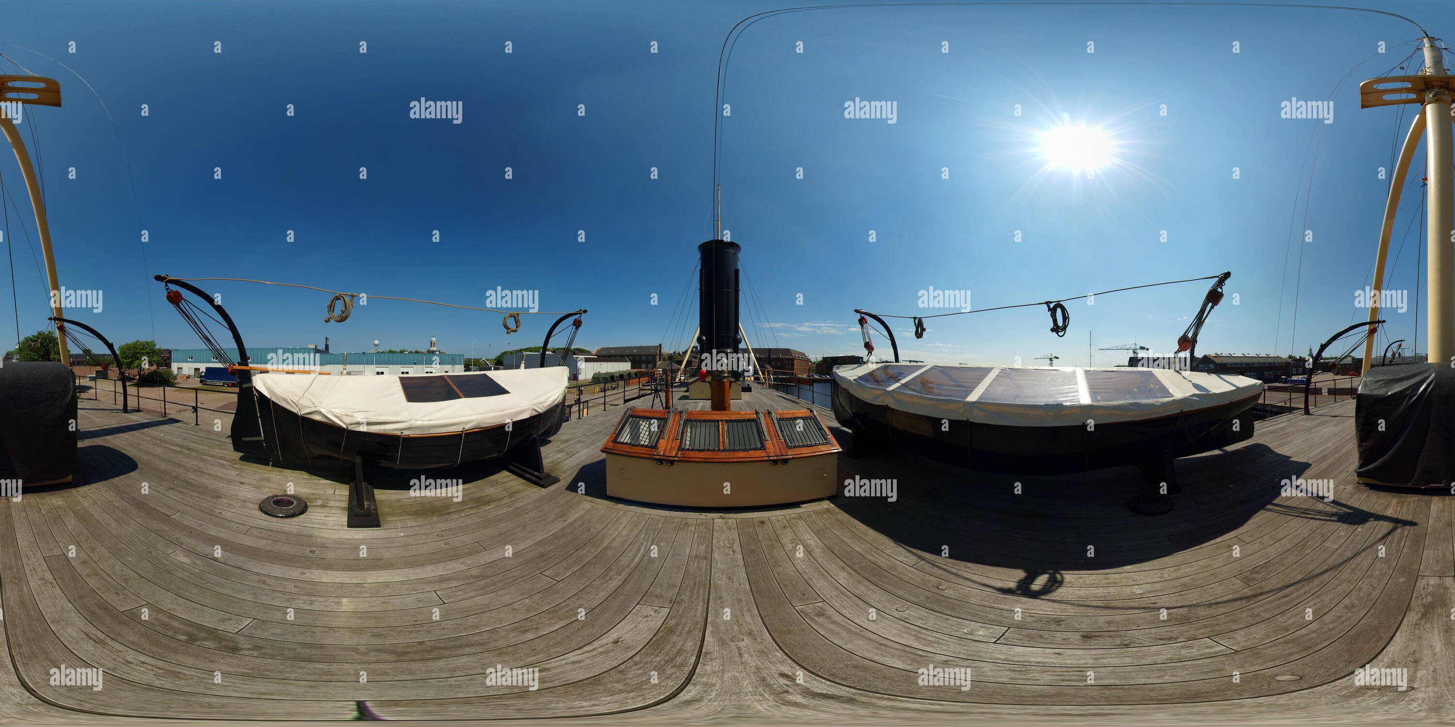 Vue panoramique à 360° de À bord de l'ramship Schorpioen à l'ancien quai de la marine Willemsoord à Den Helder
