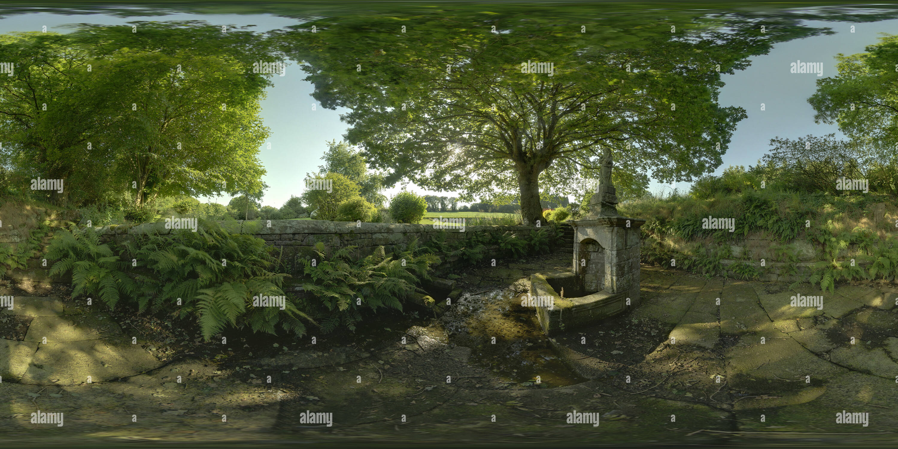 Vue panoramique à 360° de La fontaine de Saint-Samuel Le Saint Morbihan 4050
