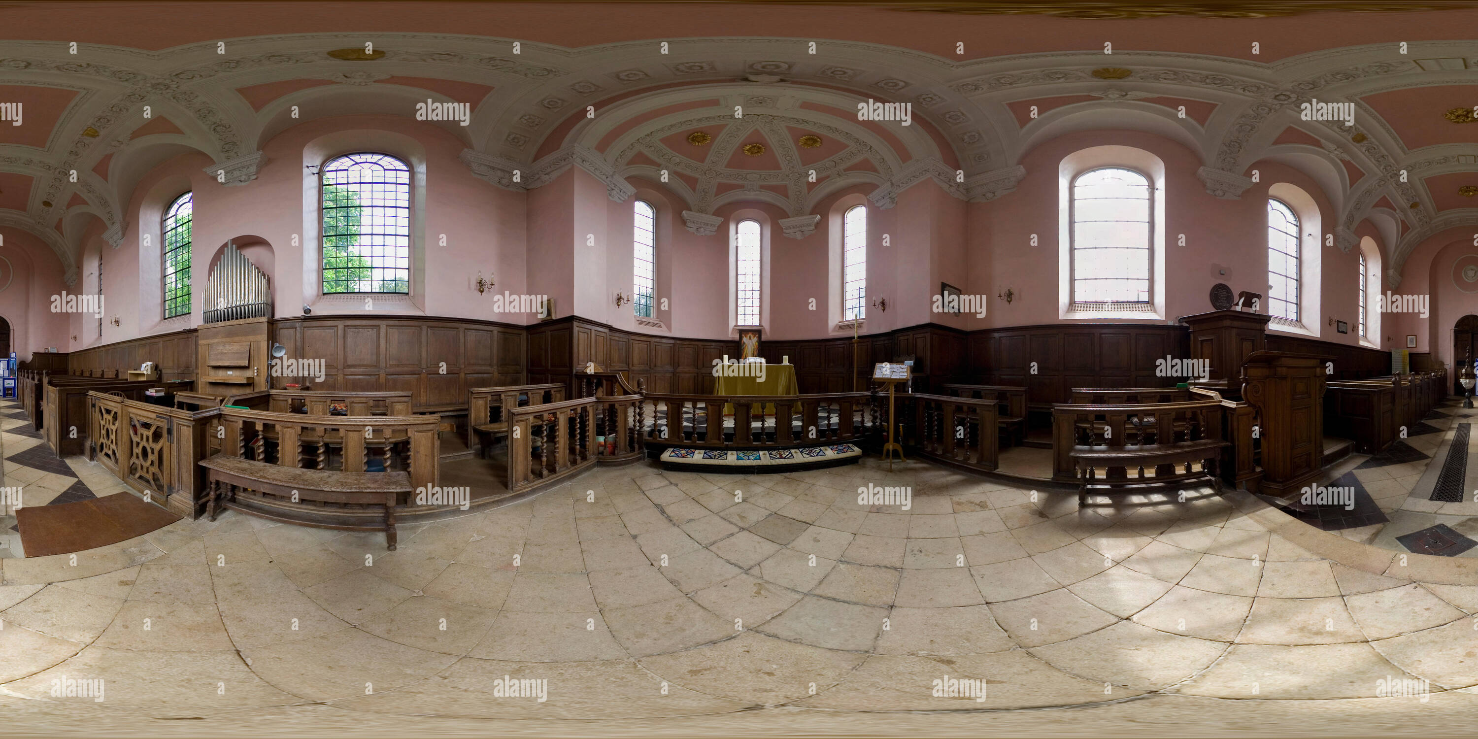 Visualizzazione panoramica a 360 gradi di Panorama interiore, St Mary Magdalene Church Willen, Milton Keynes, costruito 1685 da Robert Hooke, Il Grade ii Listed, 2008