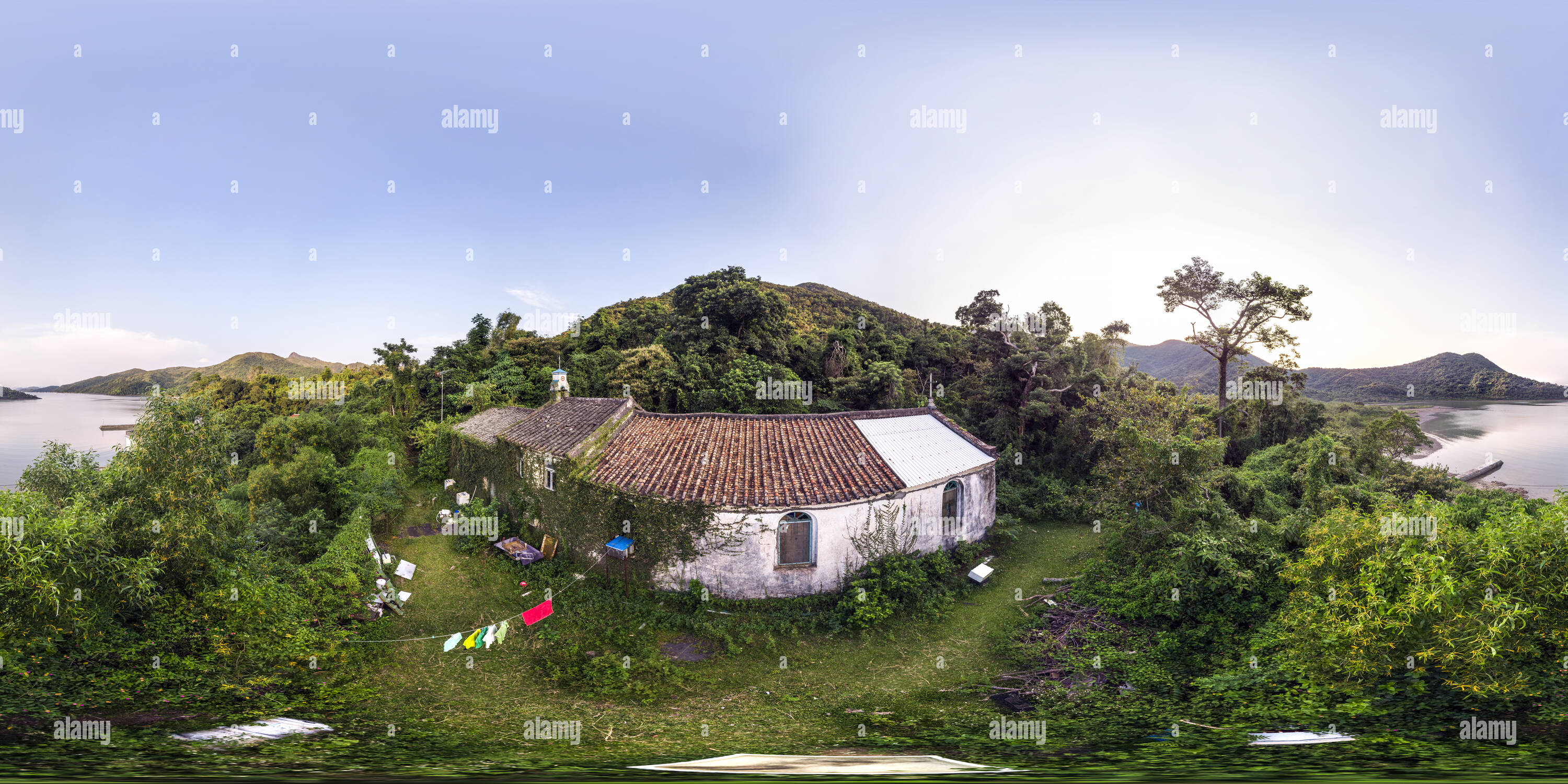 Visualizzazione panoramica a 360 gradi di Cappella della Sacra Famiglia (赤徑聖家小堂), Chek Kang Village, Sai Kung, HK