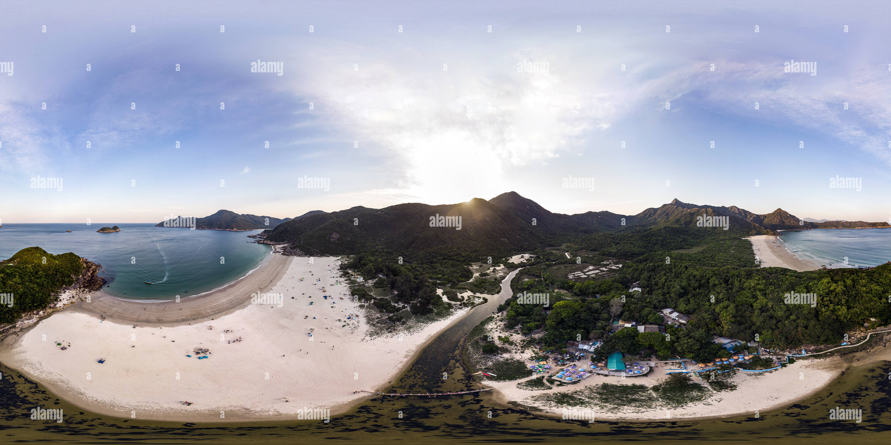 Visualizzazione panoramica a 360 gradi di Ham Tin WAN(西貢大浪四灣之鹹田灣), Tai Long, Sai Kung East Country Park, HK