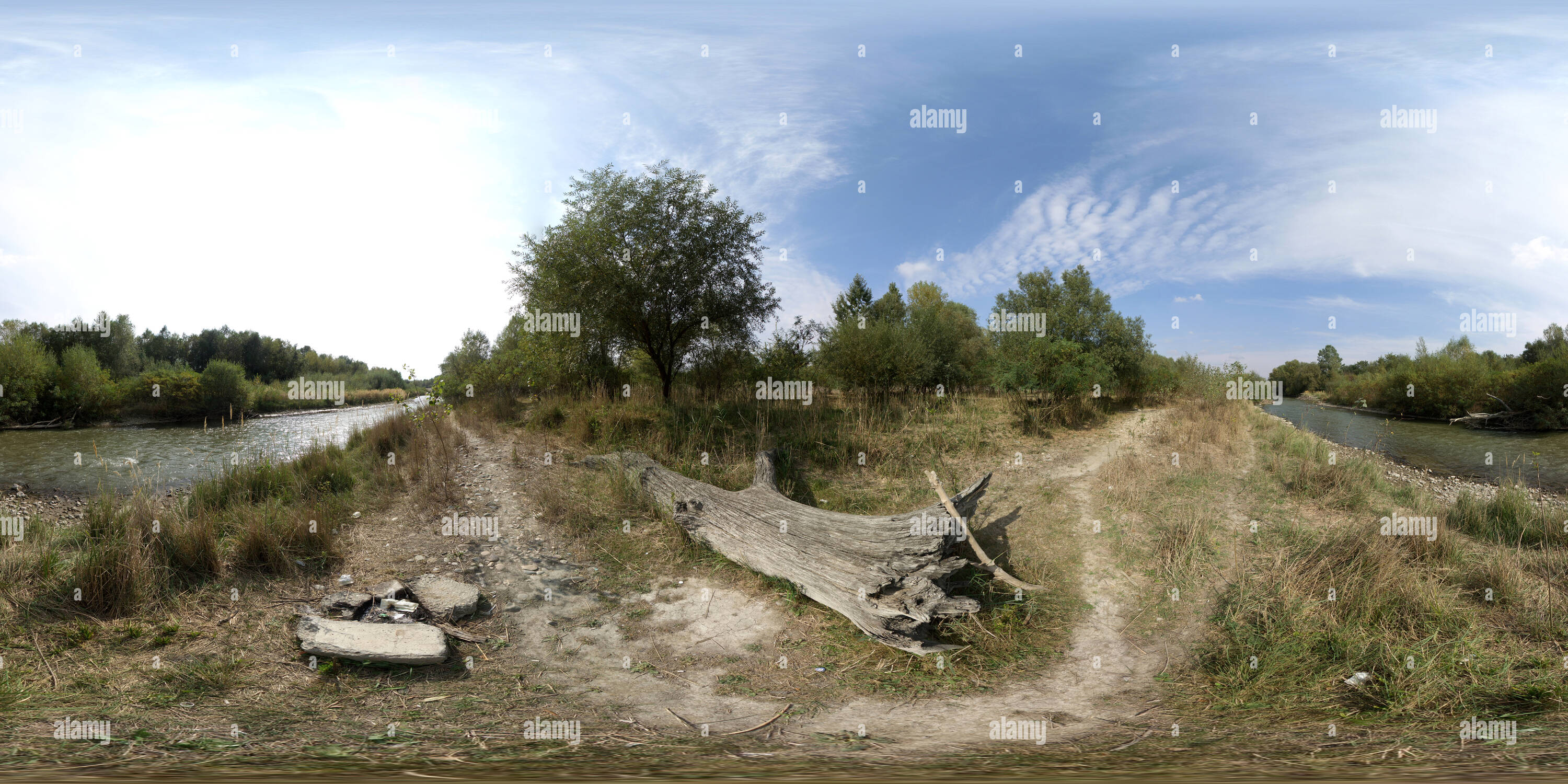 Visualizzazione panoramica a 360 gradi di Подкумок. Осень 2020
