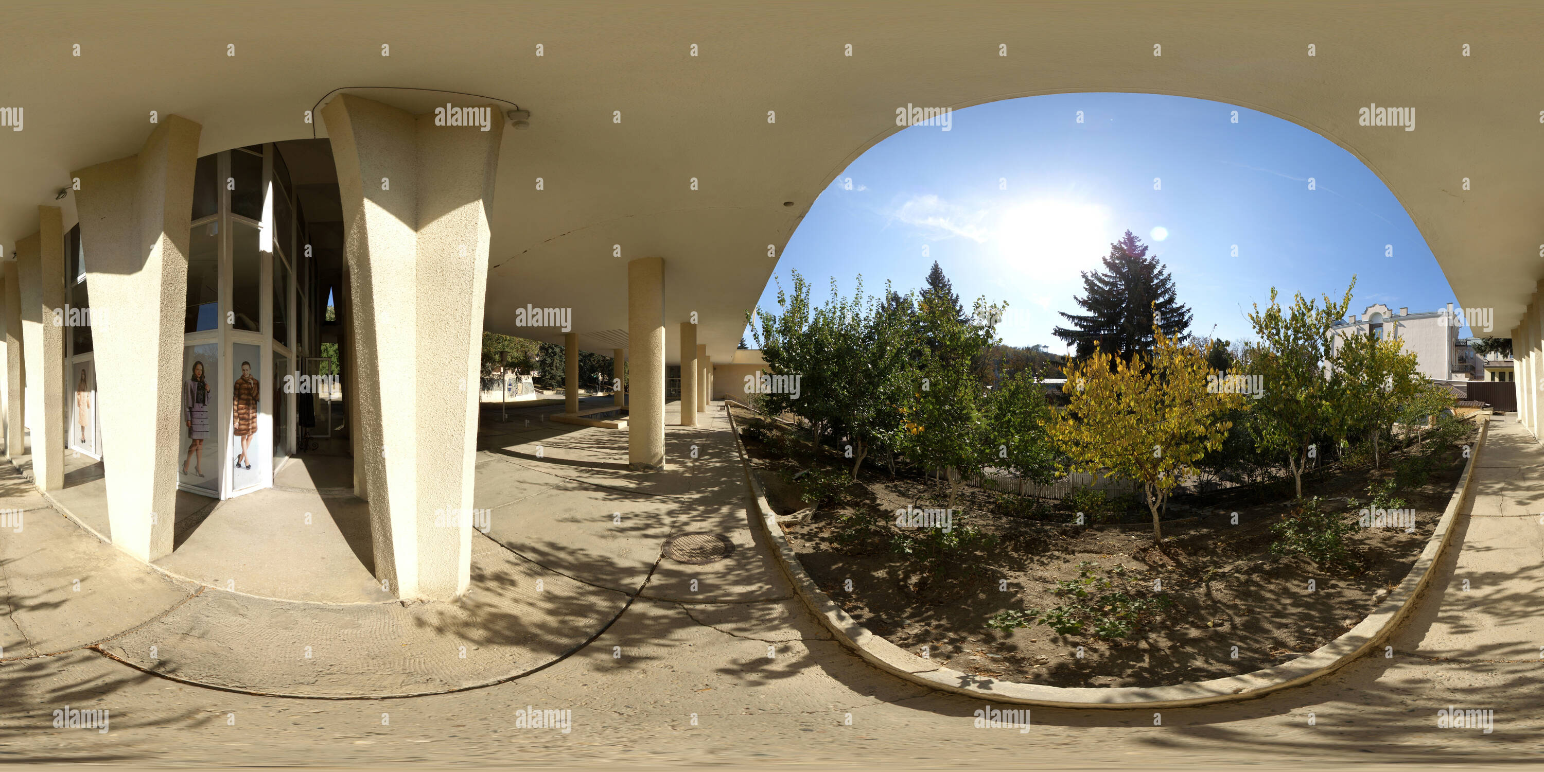 Visualizzazione panoramica a 360 gradi di Питьевая Галерея Плодовые Деревья 2020