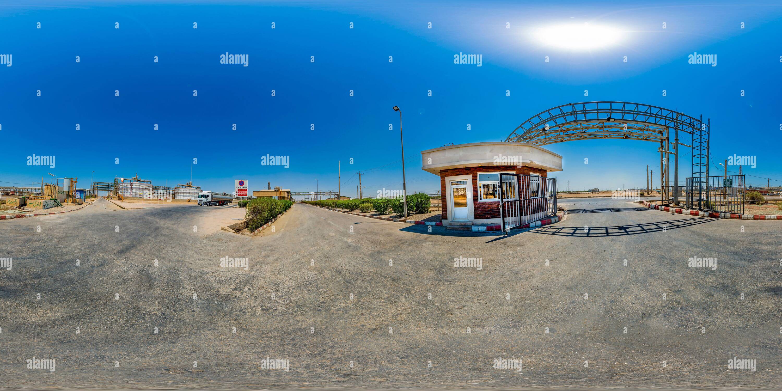 Visualizzazione panoramica a 360 gradi di Industria petrolchimica