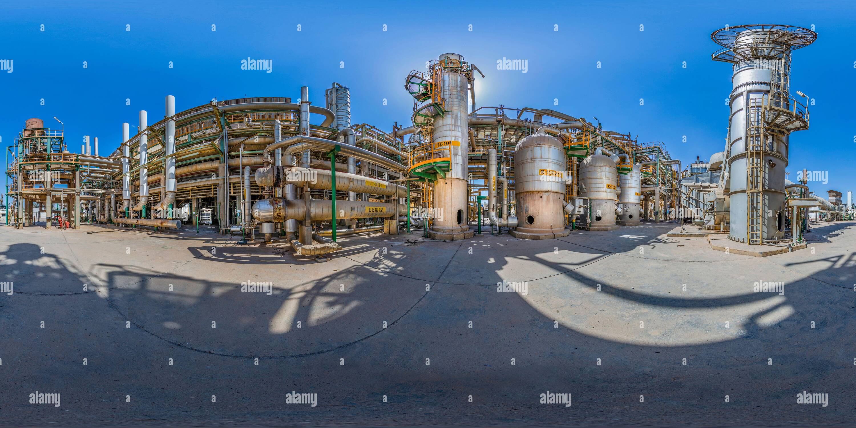 Visualizzazione panoramica a 360 gradi di Industria petrolchimica