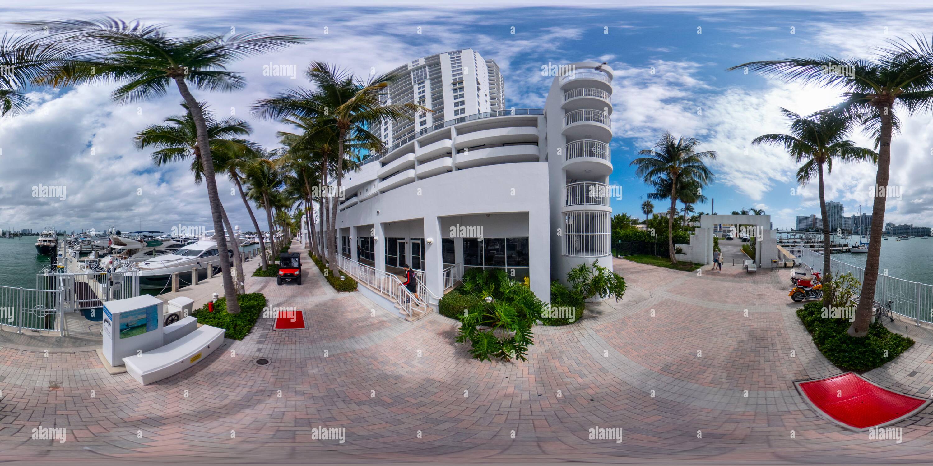 Visualizzazione panoramica a 360 gradi di 360 foto Sunset Harbor Miami Beach FL