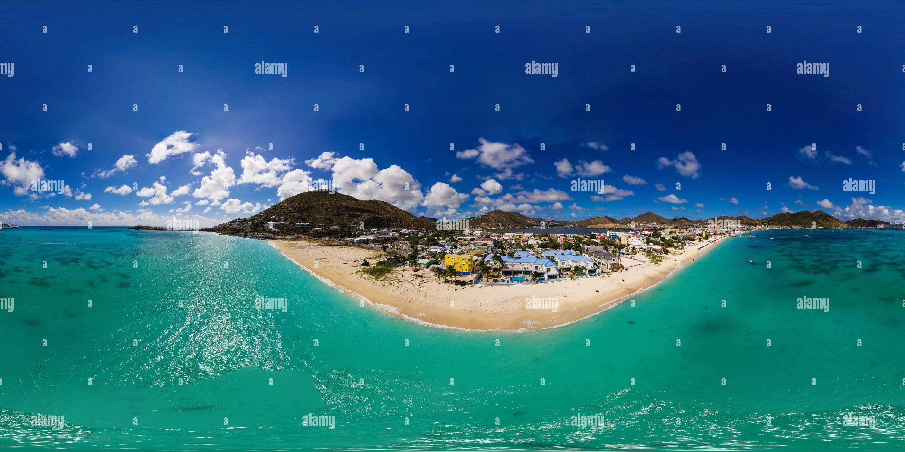 Visualizzazione panoramica a 360 gradi di Vista aerea di Philipsburg Beach a Sint St Maarten
