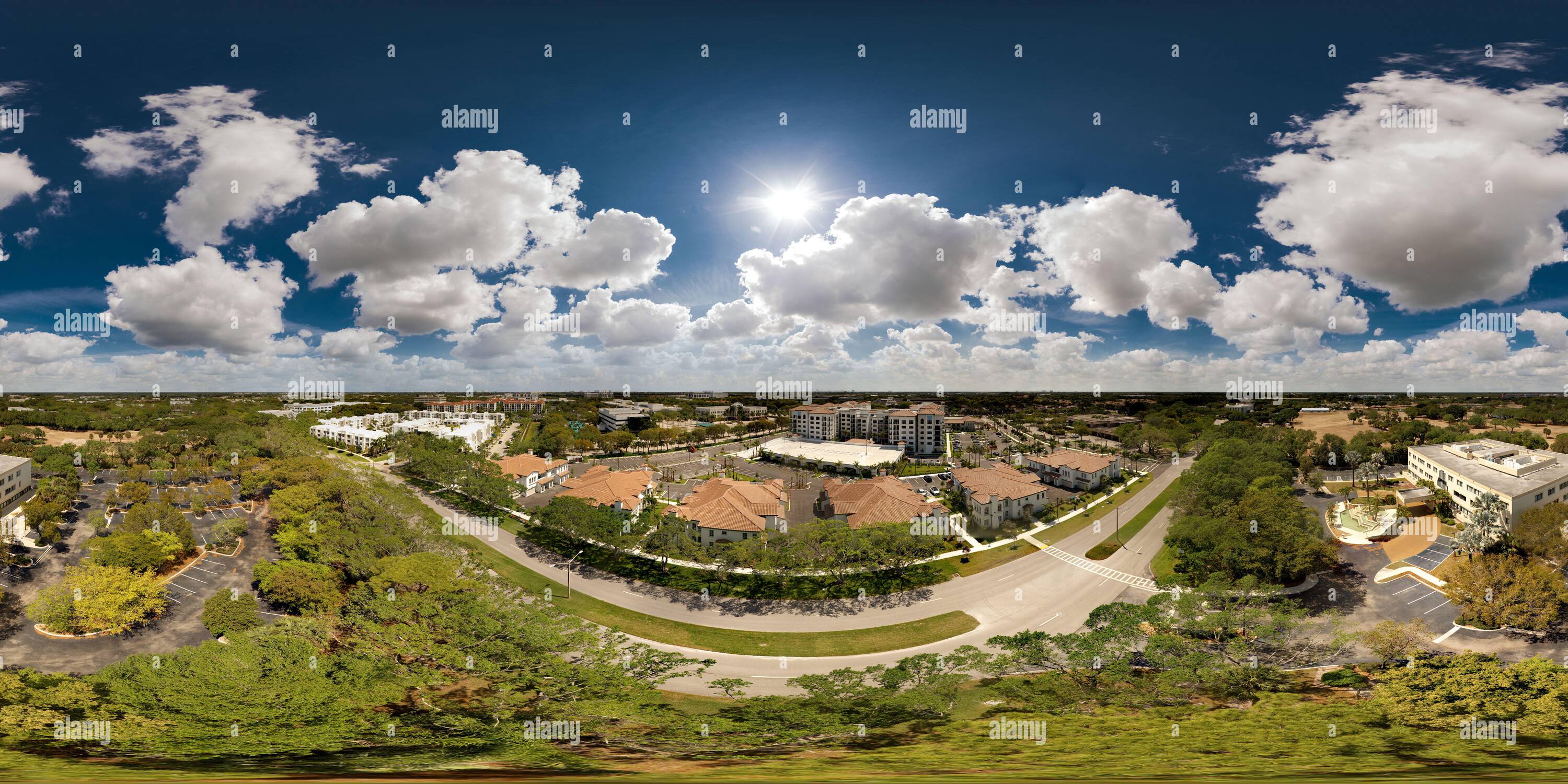 Visualizzazione panoramica a 360 gradi di Antenna 360 panorama realtà virtuale West Boca Raton FL USA quartiere commerciale e residenziale