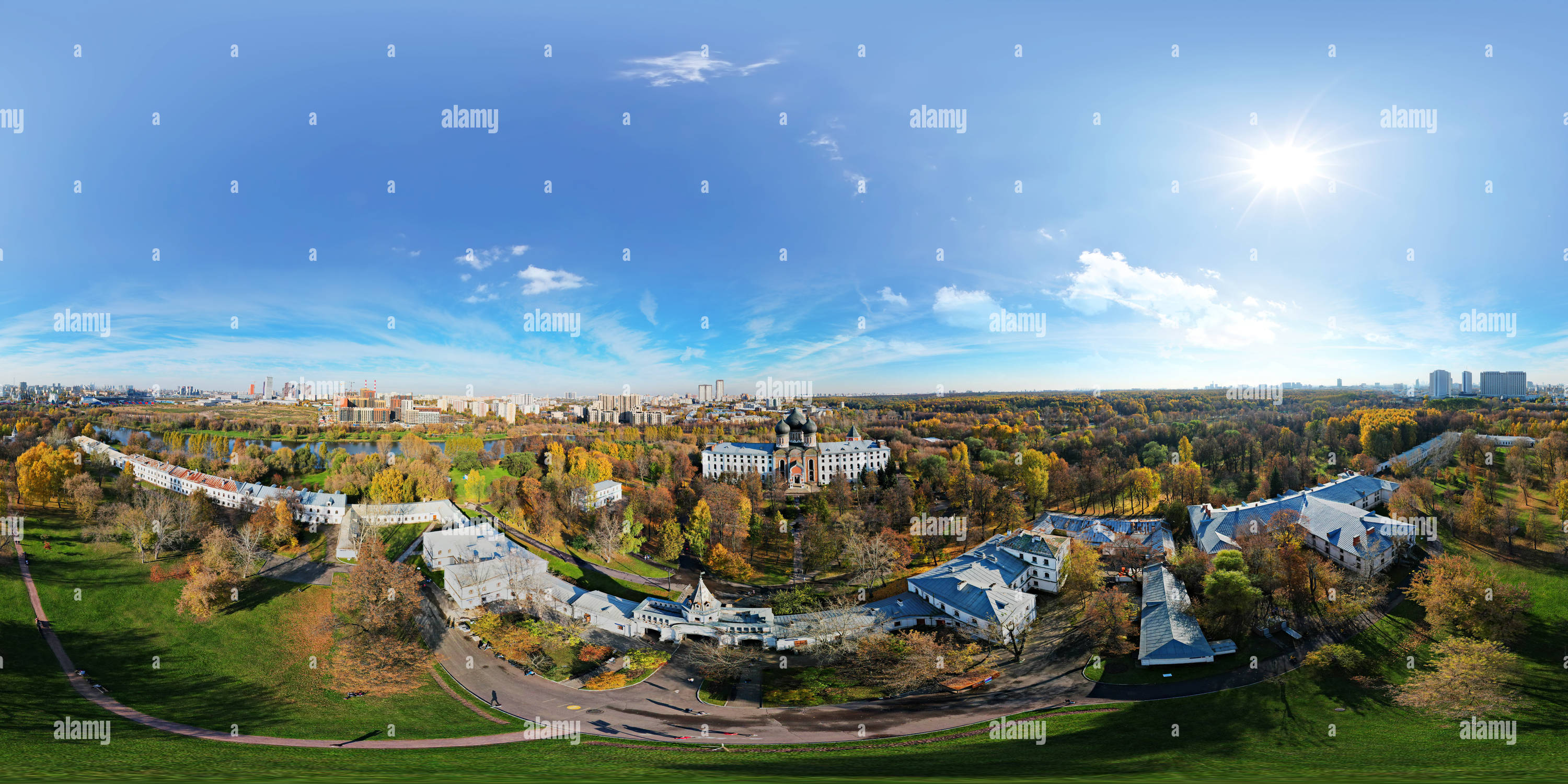 Visualizzazione panoramica a 360 gradi di Izmailovo Manor