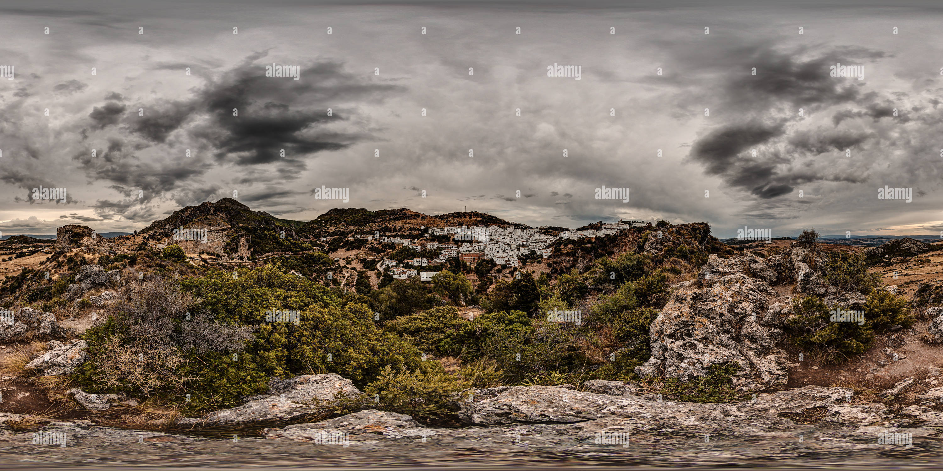 Visualizzazione panoramica a 360 gradi di Casares, Andalusia