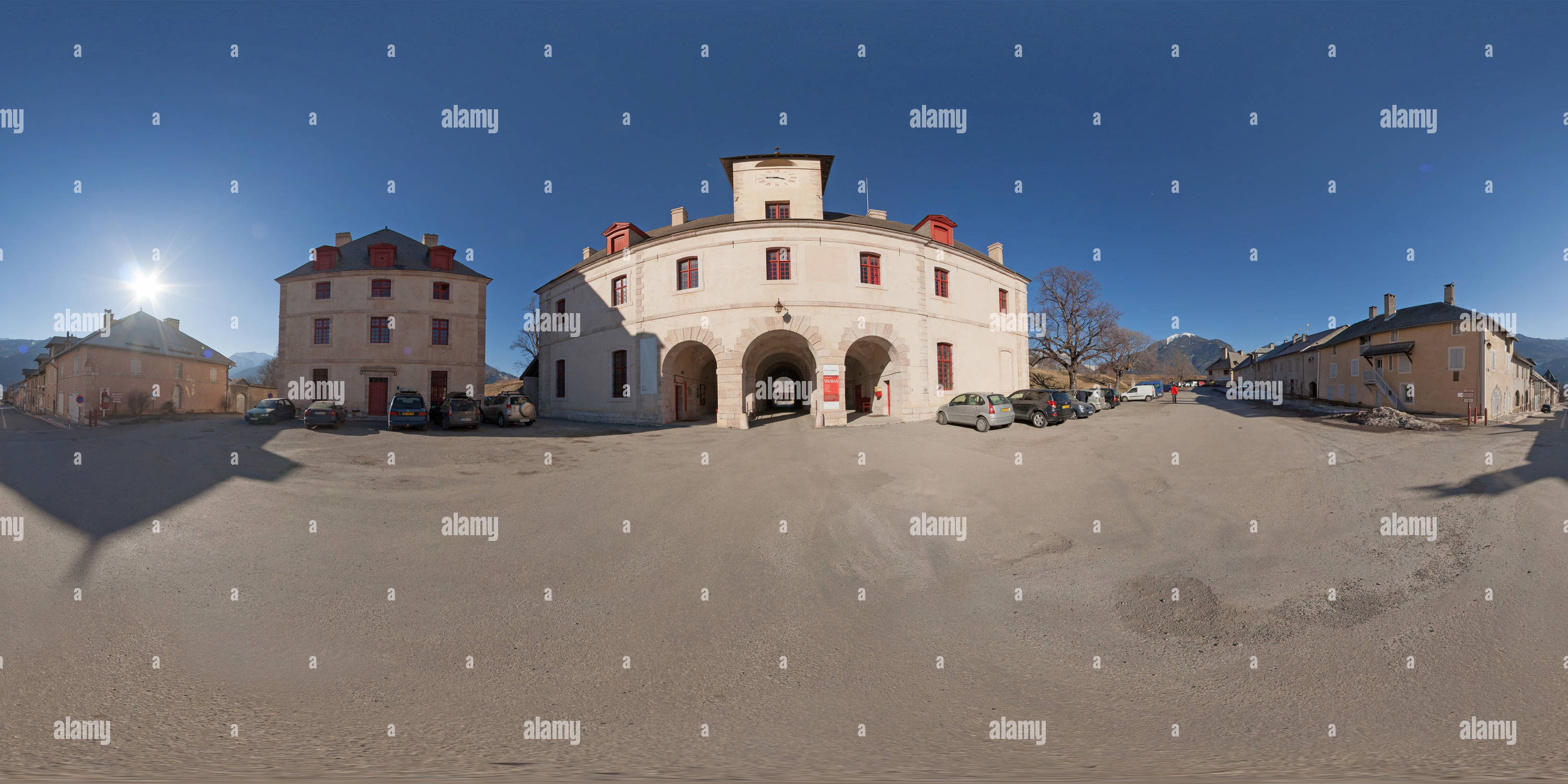 Visualizzazione panoramica a 360 gradi di Le Pavillon de l'Horloge à Mont-Dauphin