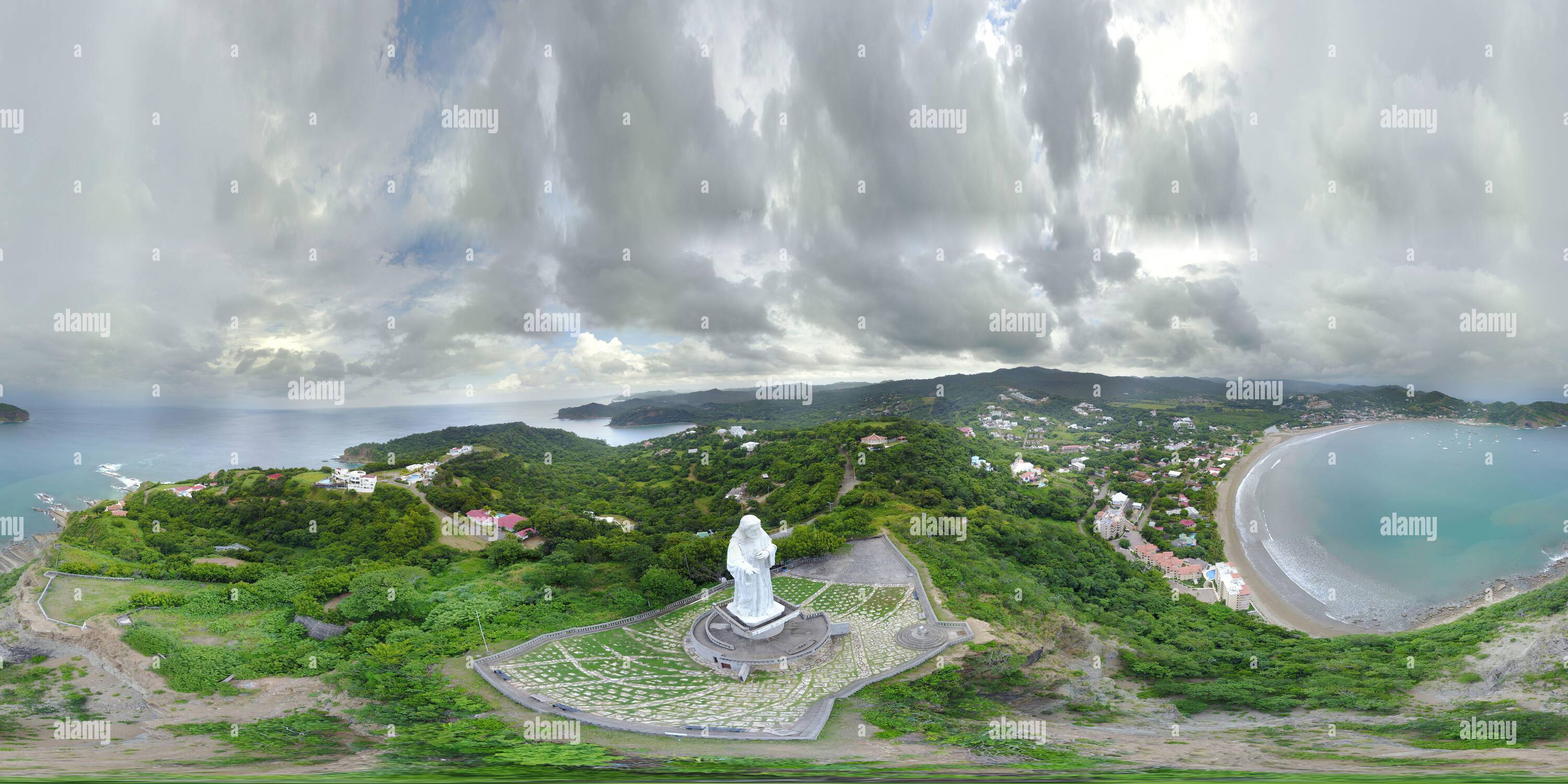 Visualizzazione panoramica a 360 gradi di 360 VR vista panoramica del resort San Juan del sur in Nicaragua drone aereo