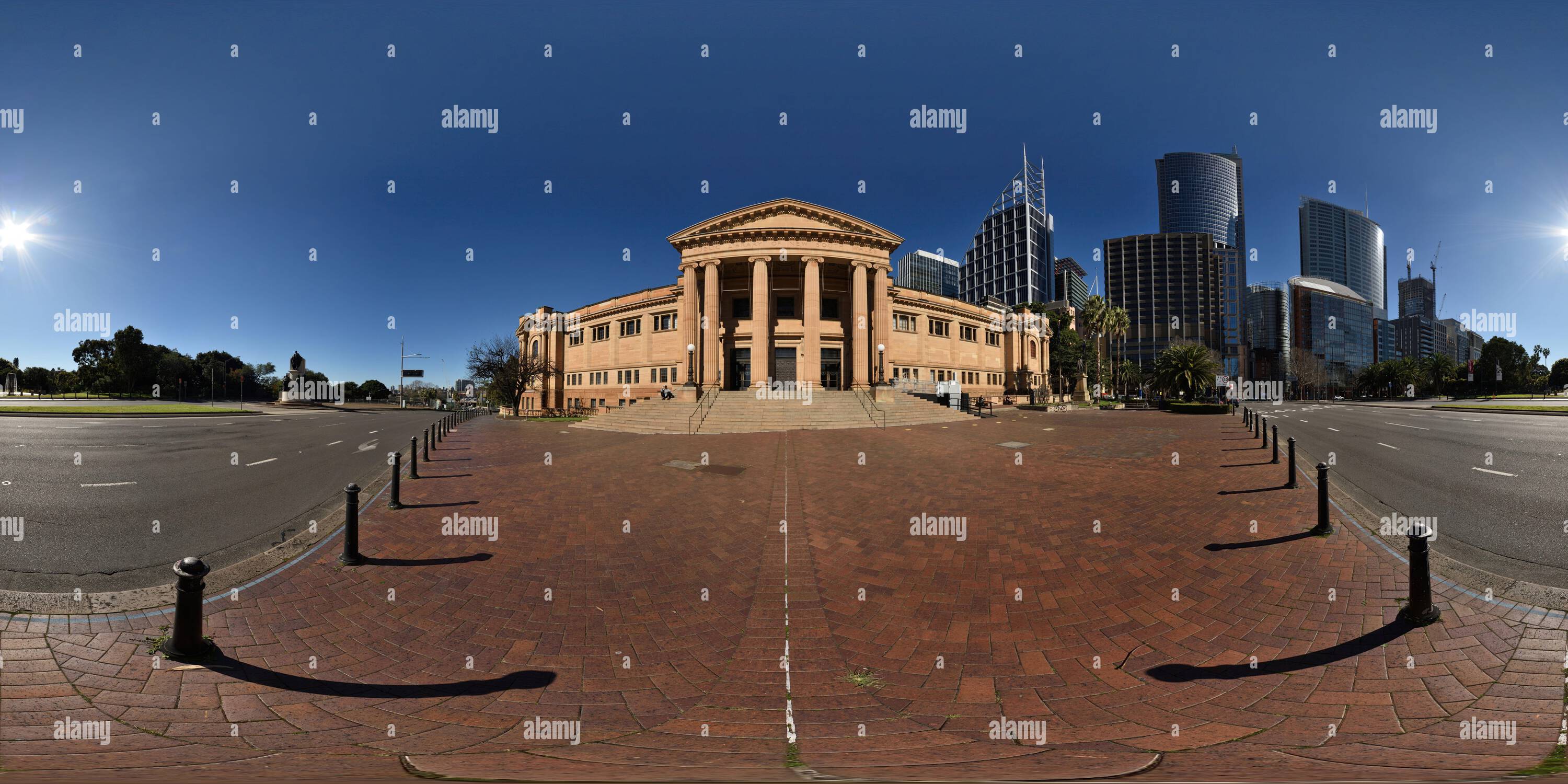 Visualizzazione panoramica a 360 gradi di Grande entrata della Biblioteca di Stato del nuovo Galles del Sud, il Mitchell Building, architettura classica, a Sydney in Australia
