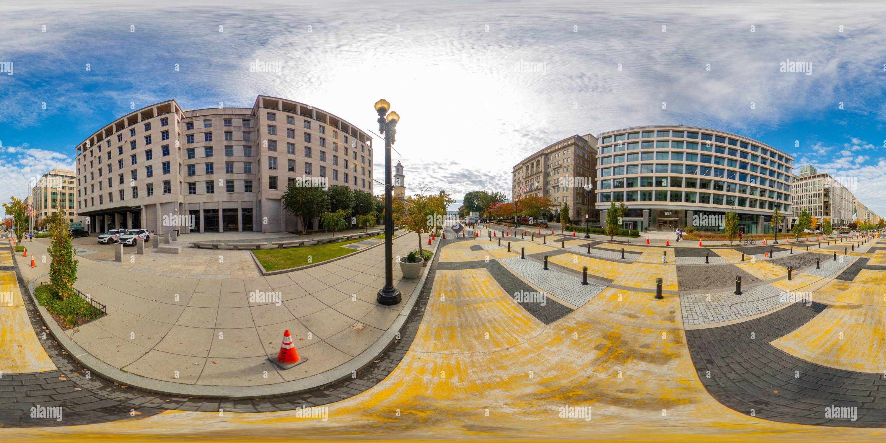 Visualizzazione panoramica a 360 gradi di Washington DC, USA - 28 ottobre 2023: AFL CIO Building Washington DC. Foto equirettangolare Panoramic VR a 360 gradi
