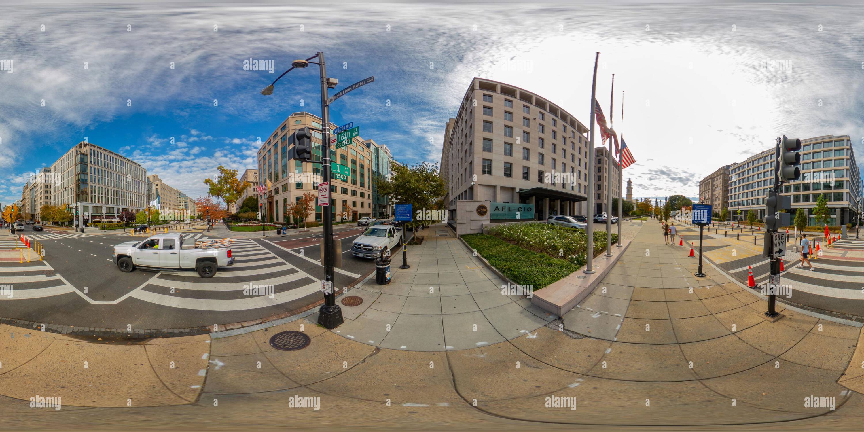 Visualizzazione panoramica a 360 gradi di Washington DC, USA - 28 ottobre 2023: AFL CIO Building Washington DC. Foto equirettangolare Panoramic VR a 360 gradi