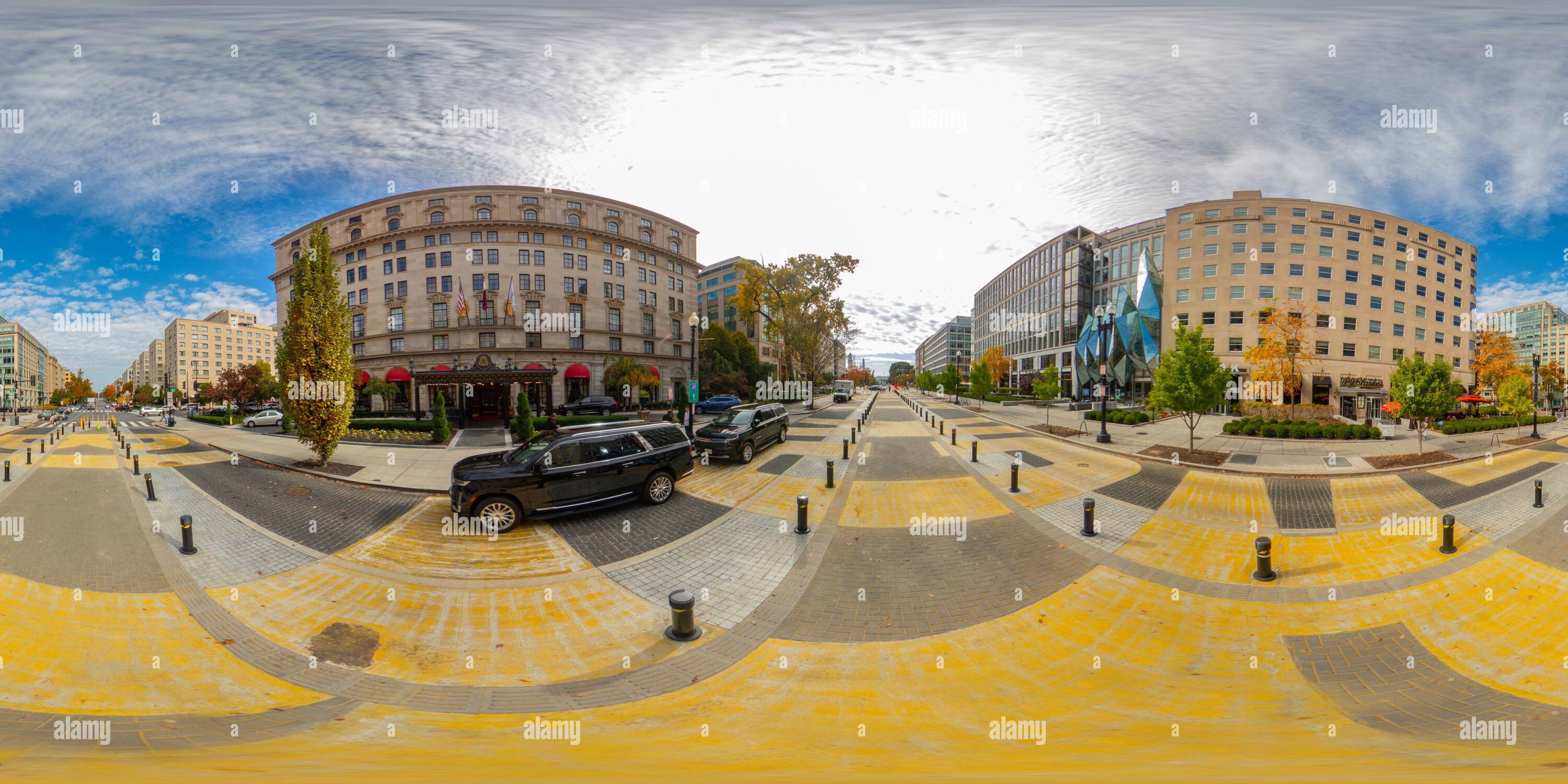 Visualizzazione panoramica a 360 gradi di Washington DC, USA - 28 ottobre 2023: Immagine di magazzino The St Regis Washington, DC. Foto equirettangolare Panoramic VR a 360 gradi