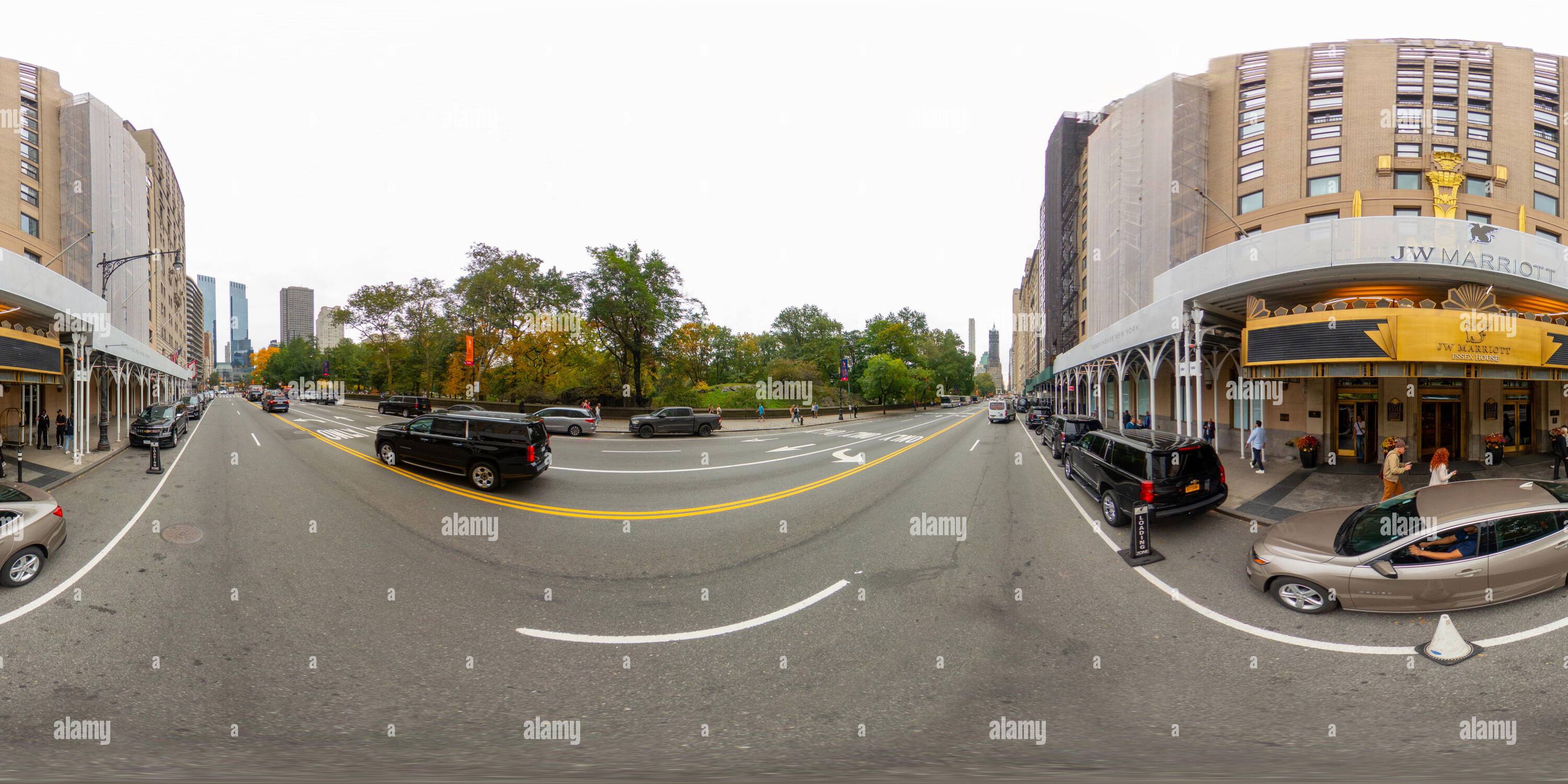 Visualizzazione panoramica a 360 gradi di New York, NY, USA - 27 ottobre 2023: JW Marriott Manhattan New York. Foto equirettangolare Panoramic VR a 360 gradi