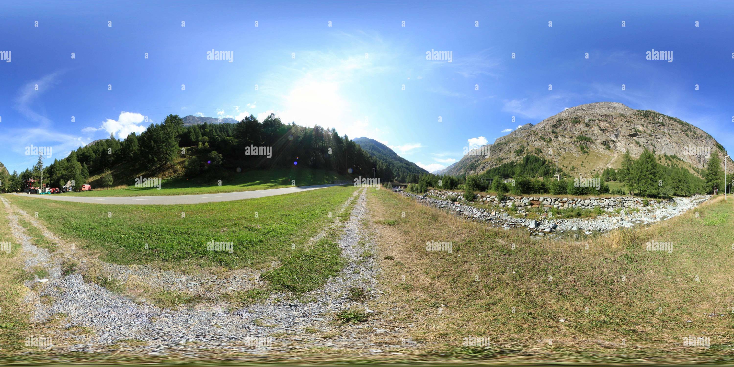 Visualizzazione panoramica a 360 gradi di Saaser Vispa