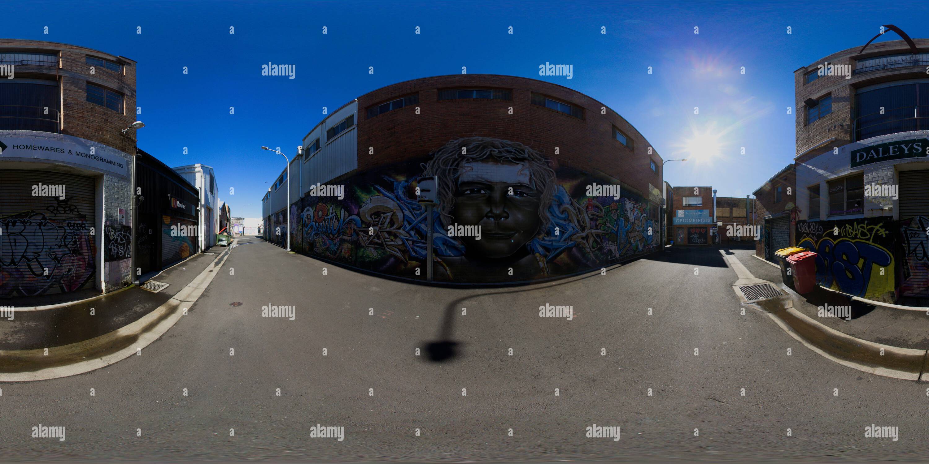 Visualizzazione panoramica a 360 gradi di Panorama a 360° della Back Alley Gallery su Eggins Lane Lismore Northern Rivers New South Wales Australia