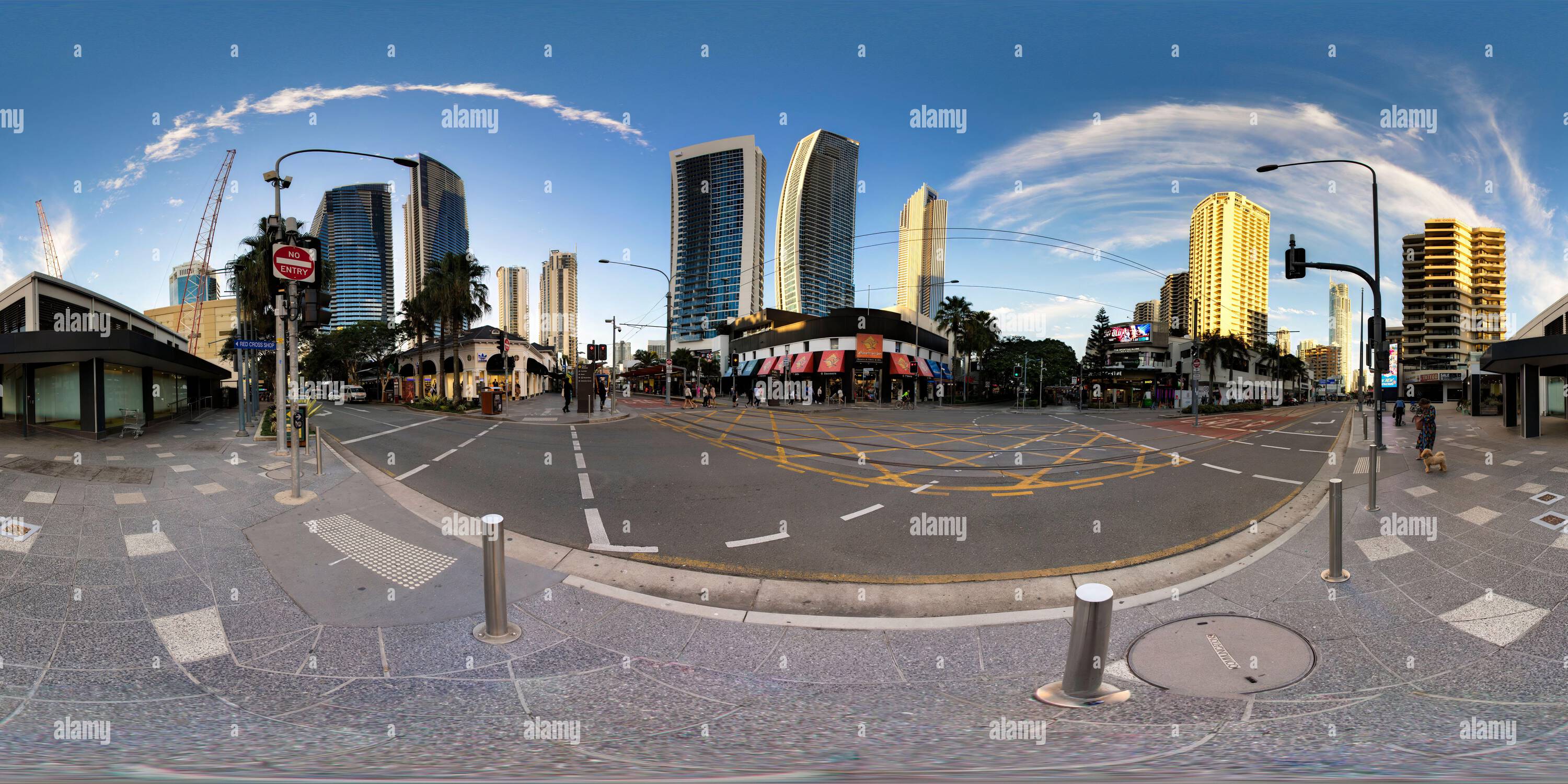 Visualizzazione panoramica a 360 gradi di Panorama a 360° della stazione della metropolitana leggera del tram G Link a Surfers Paradise Gold Coast Queensland Australia