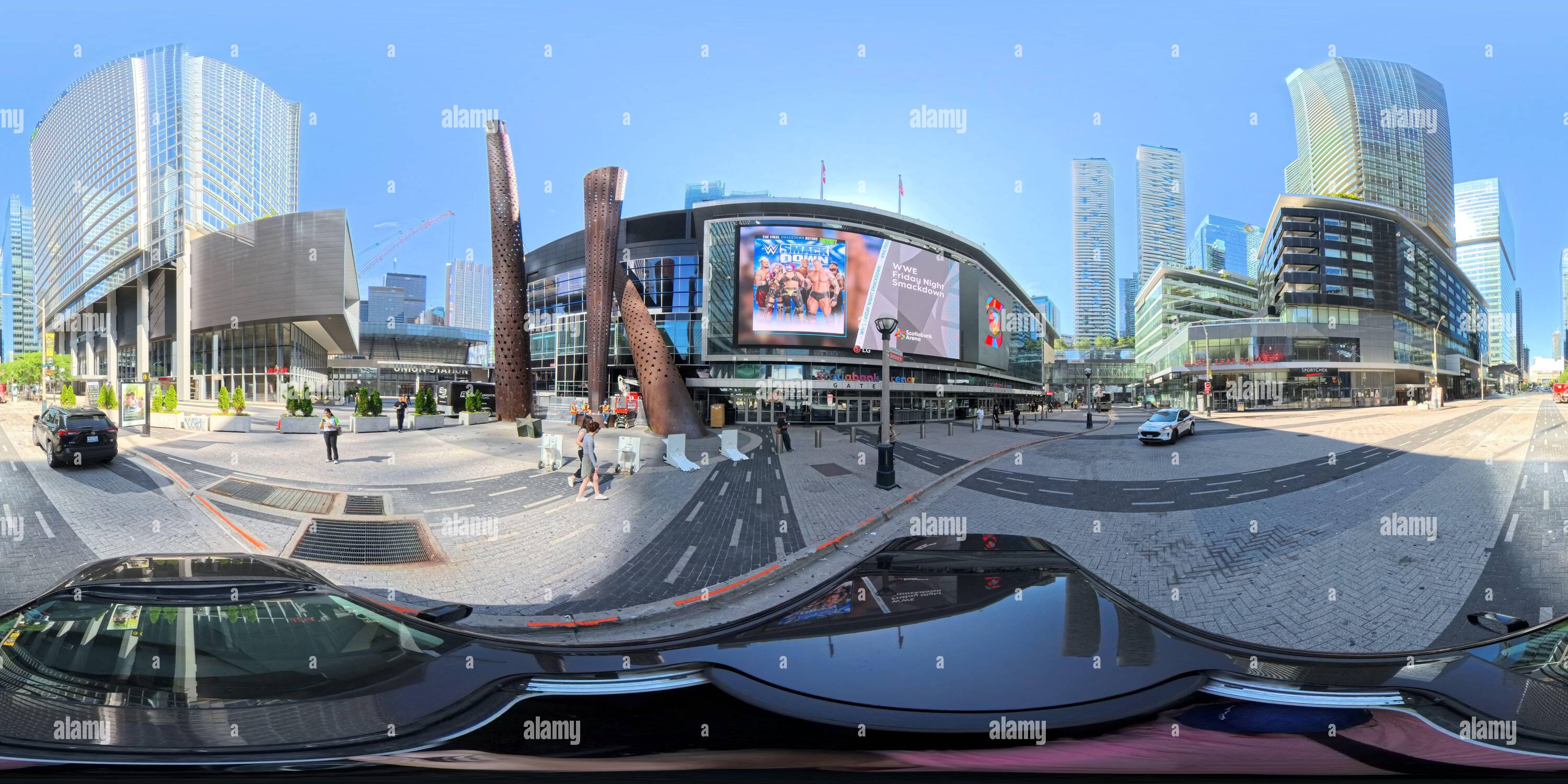 Visualizzazione panoramica a 360 gradi di Toronto, Canada. 5 luglio 2024. Scotiabank Arena 360 da Maple Leafs Square la mattina presto. Crediti: Luke Durda/Alamy