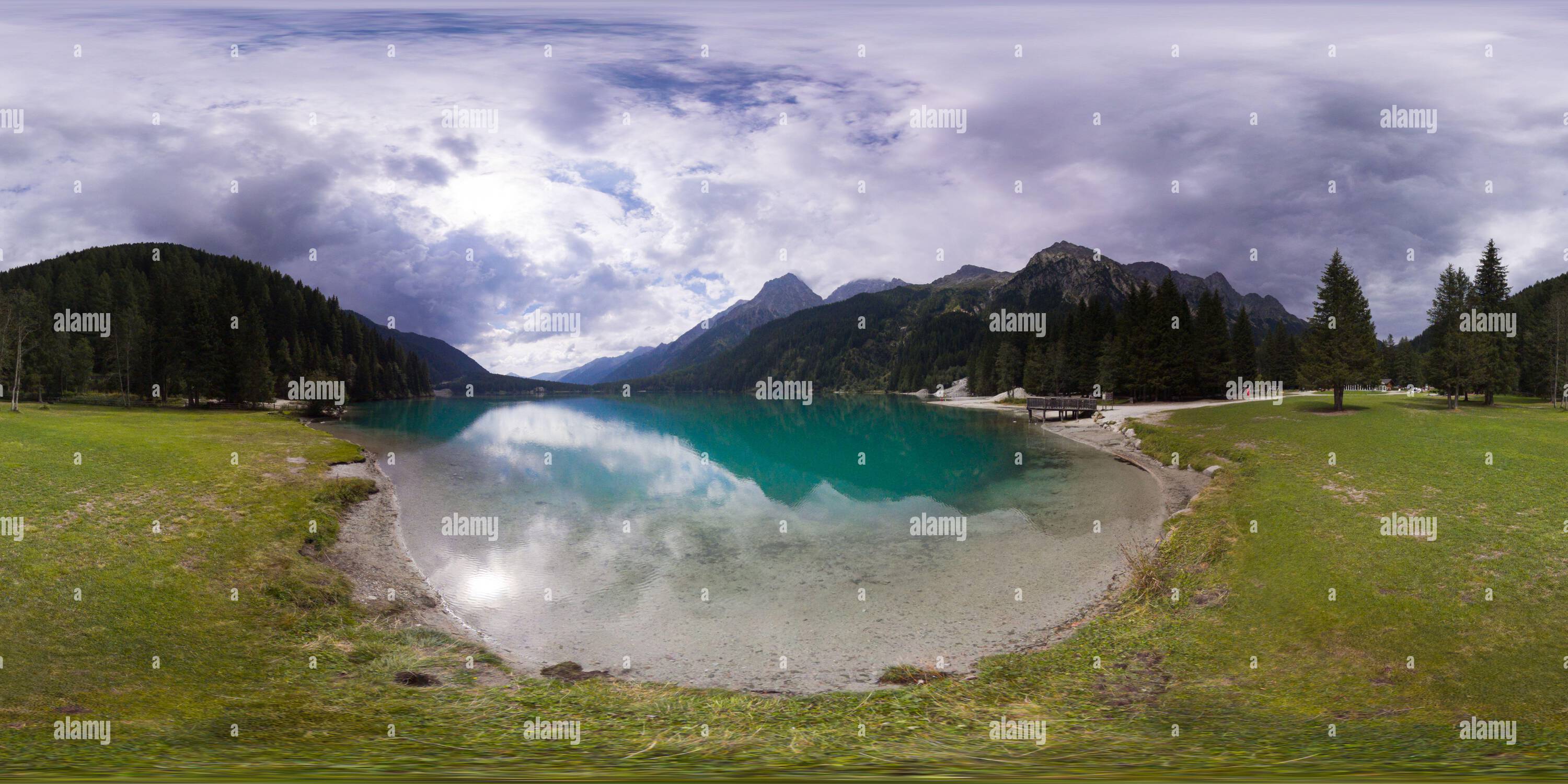 Visualizzazione panoramica a 360 gradi di Vista sul lago di Anterselva - Italia - foto a 360 gradi