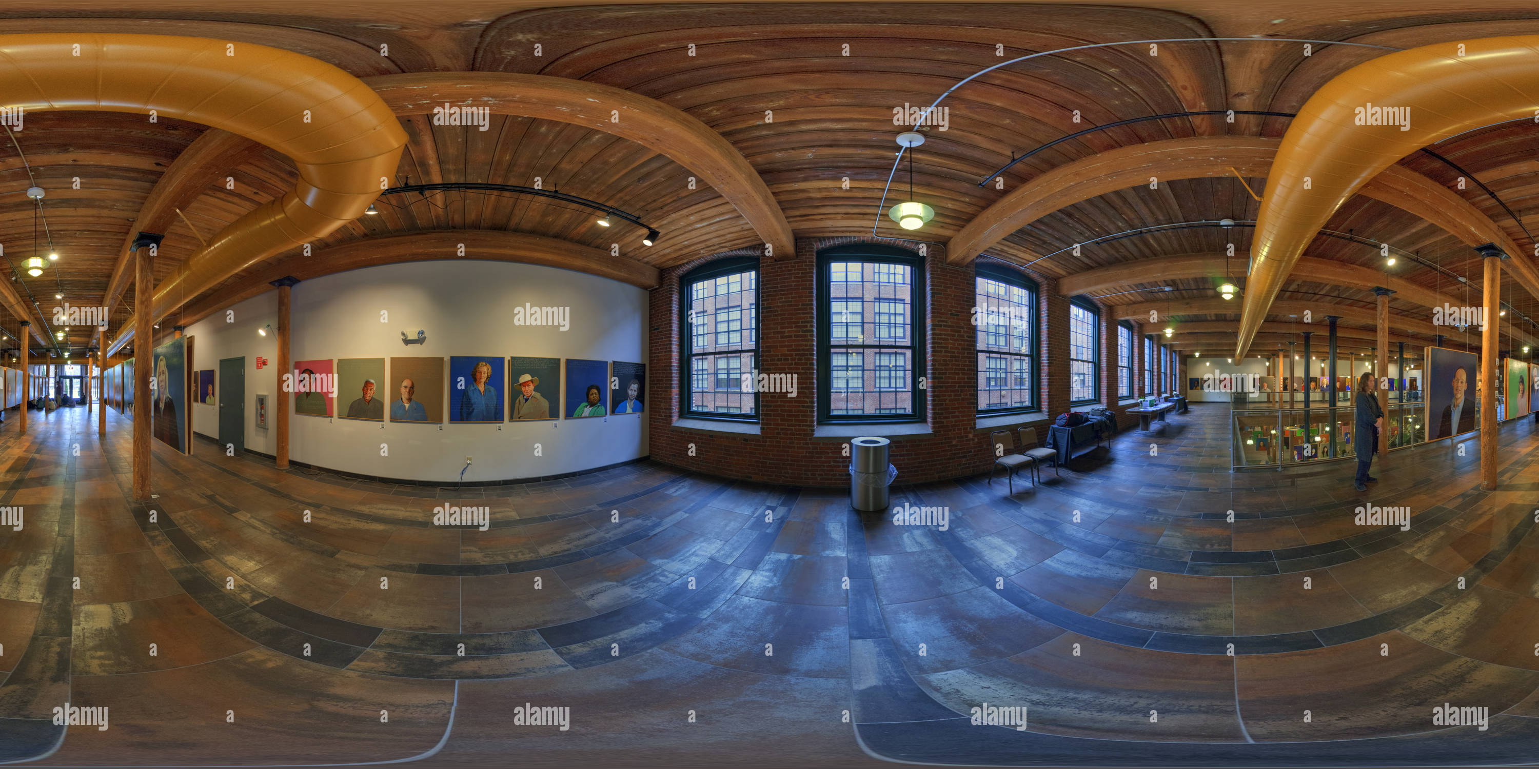 Visualizzazione panoramica a 360 gradi di Americani che dicono la verità - Lewiston, Maine (P1)