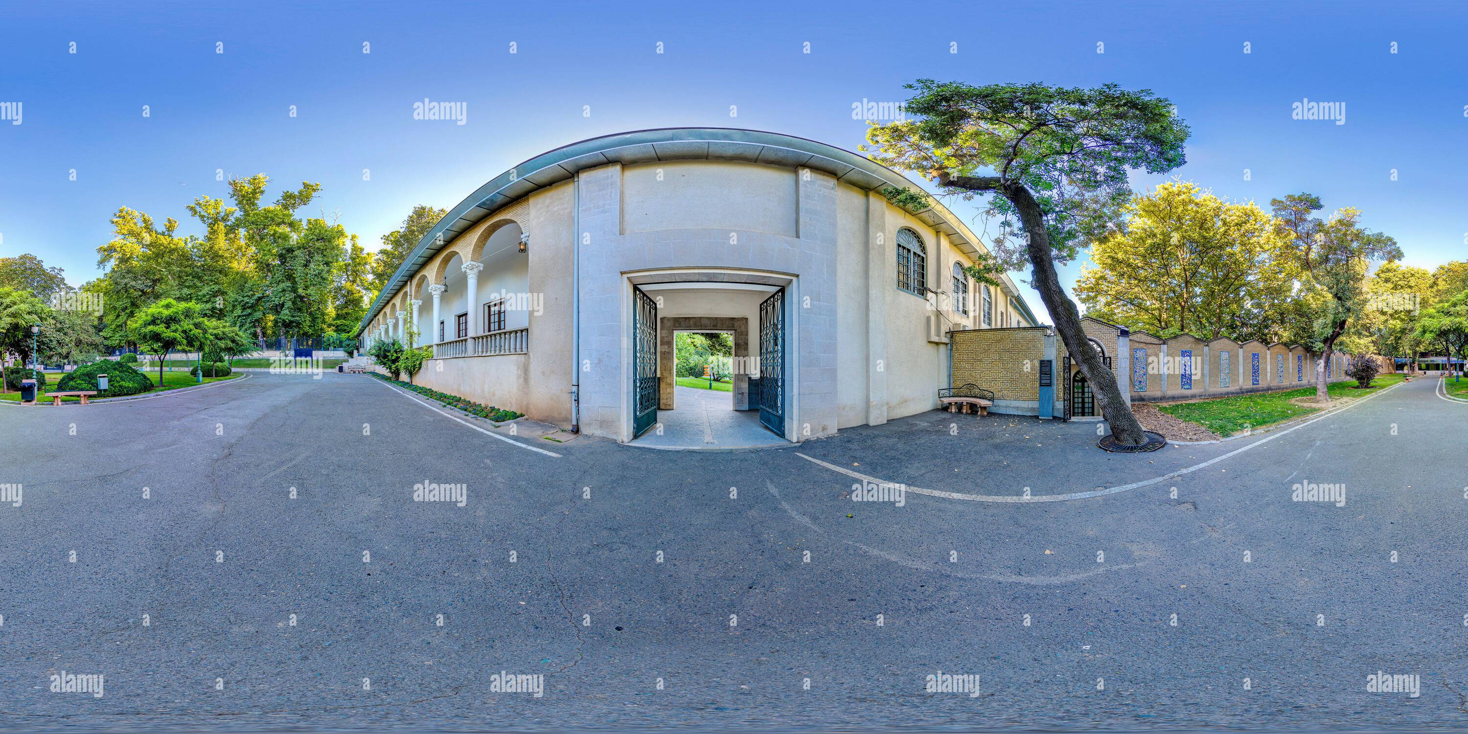 Visualizzazione panoramica a 360 gradi di Spettacolare vista panoramica a 360 gradi dei servizi, Niavaran Palace Complex, Teheran, Iran