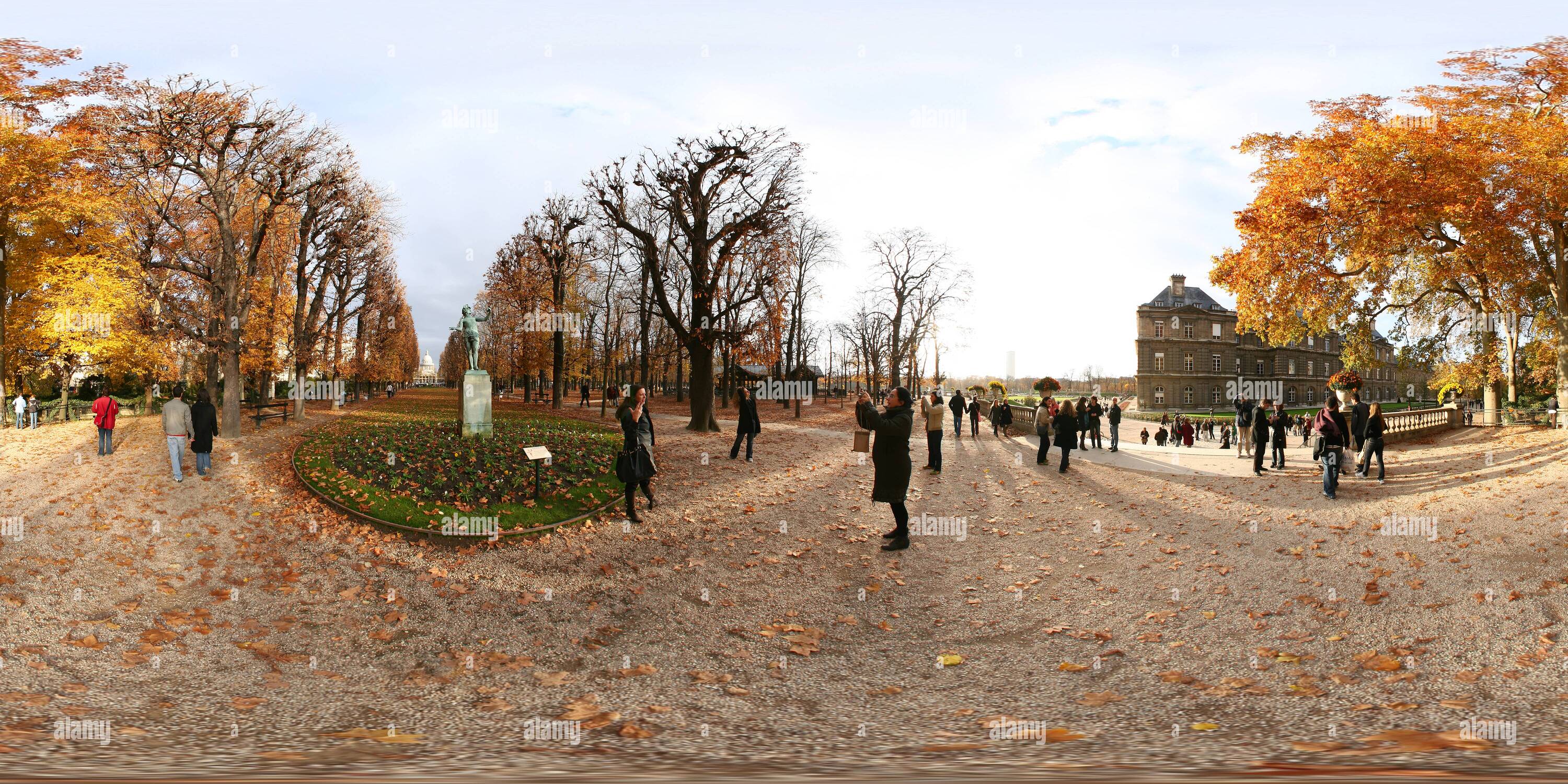 Visualizzazione panoramica a 360 gradi di 'L'attore greco' al Jardin du Luxembourg, Parigi