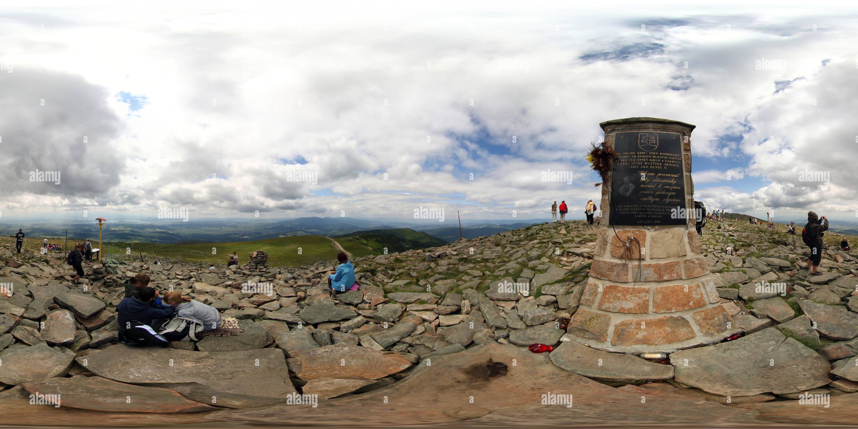 Visualizzazione panoramica a 360 gradi di Babi hora beskydy