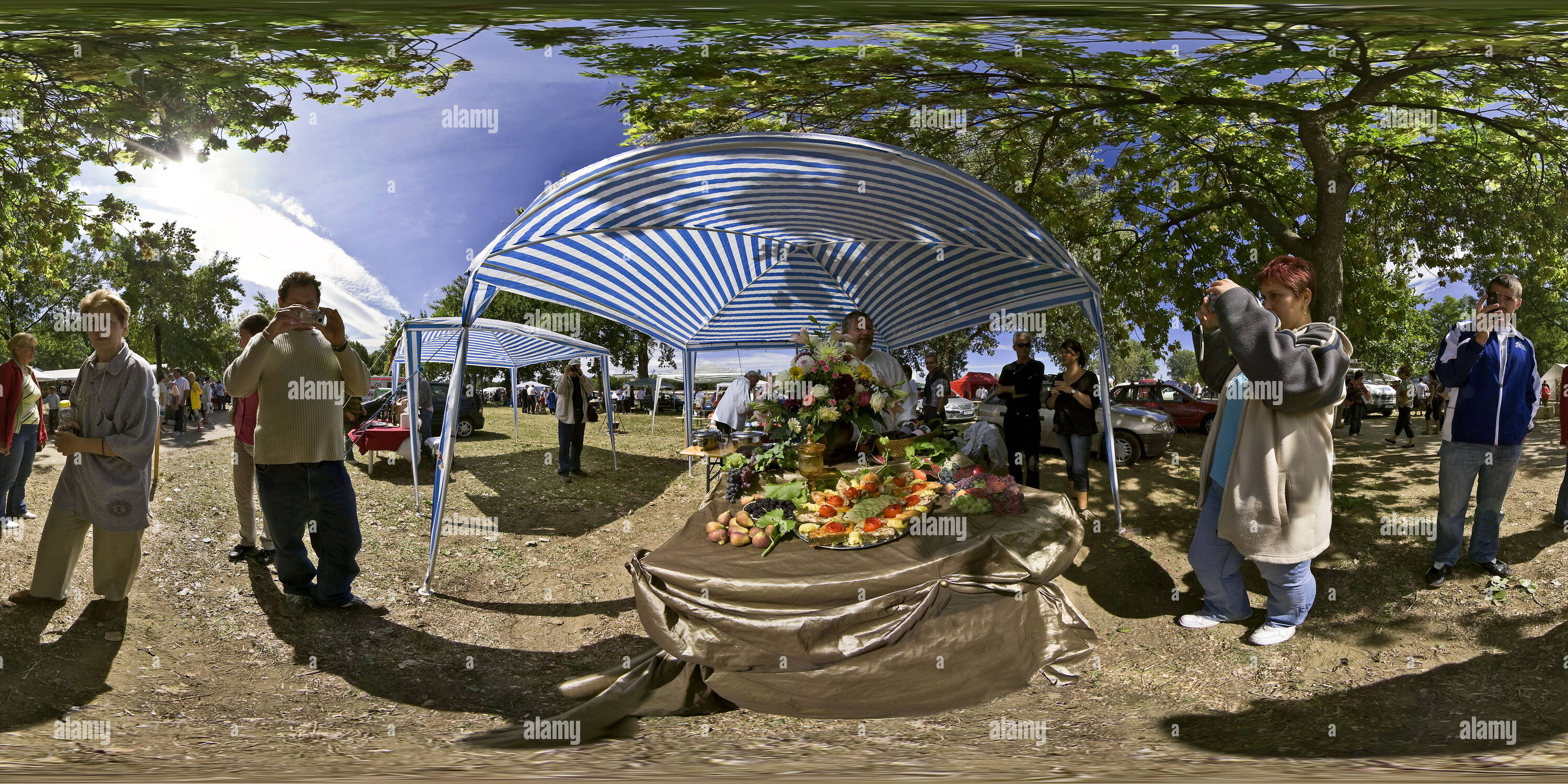 Visualizzazione panoramica a 360 gradi di Sagra del pesce 2009 - Pesce piatto