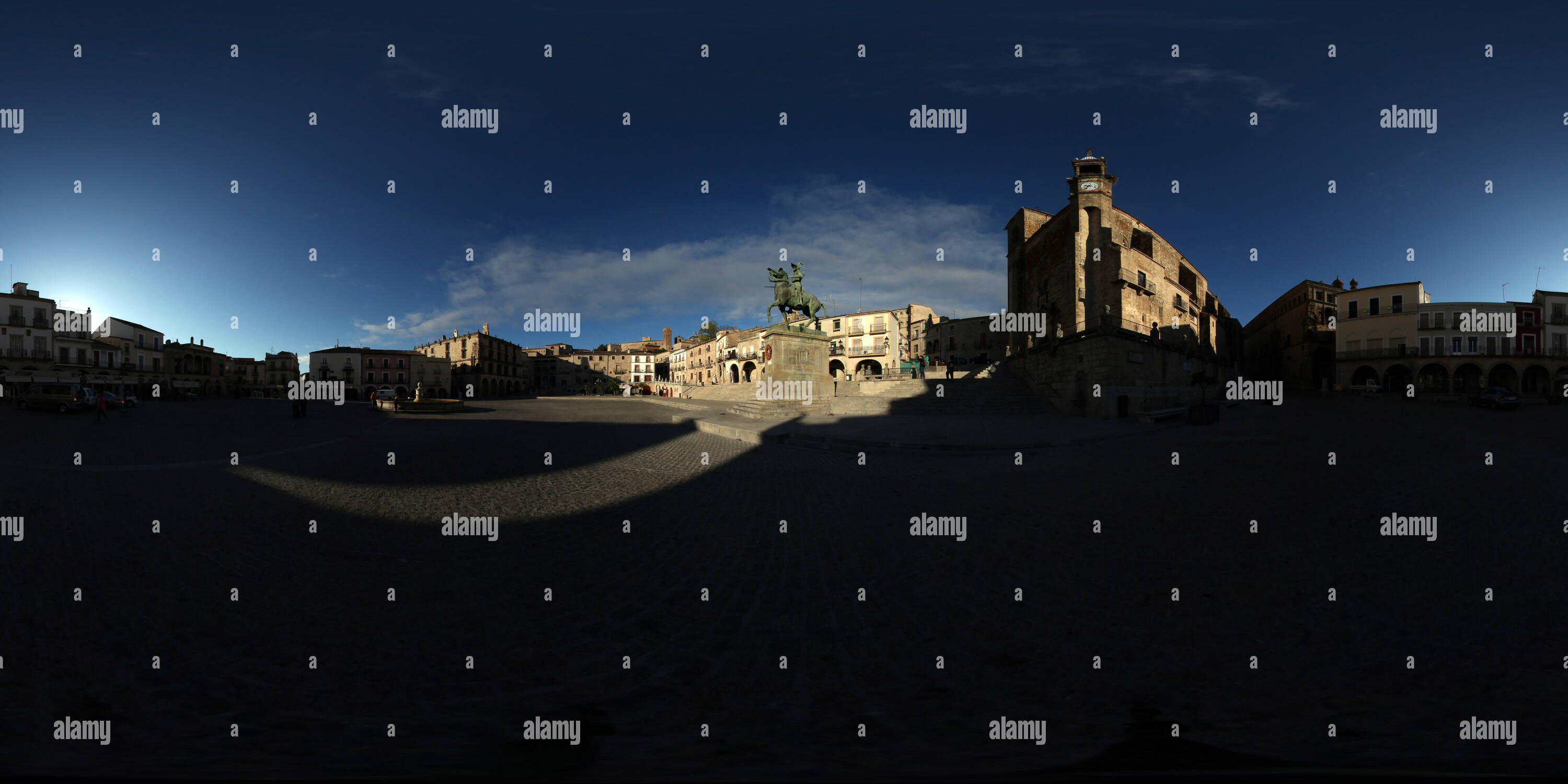 Visualizzazione panoramica a 360 gradi di Plaza Mayor de Trujillo