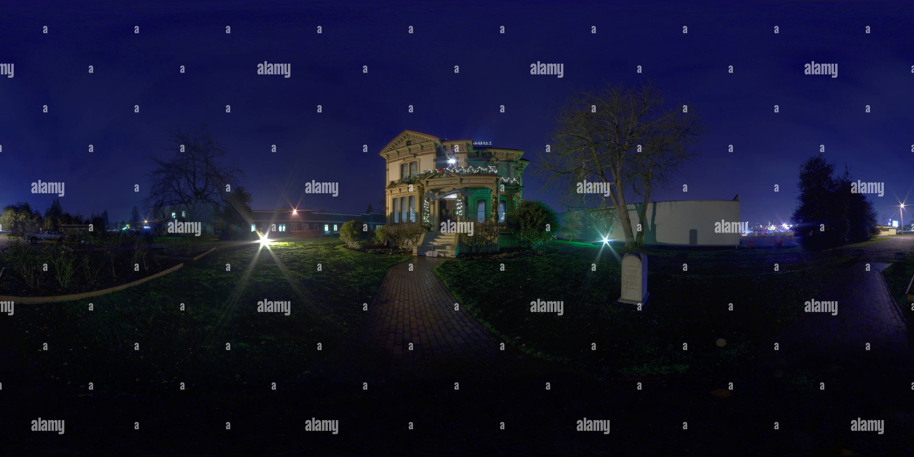 Visualizzazione panoramica a 360 gradi di Meeker Mansion al di fuori