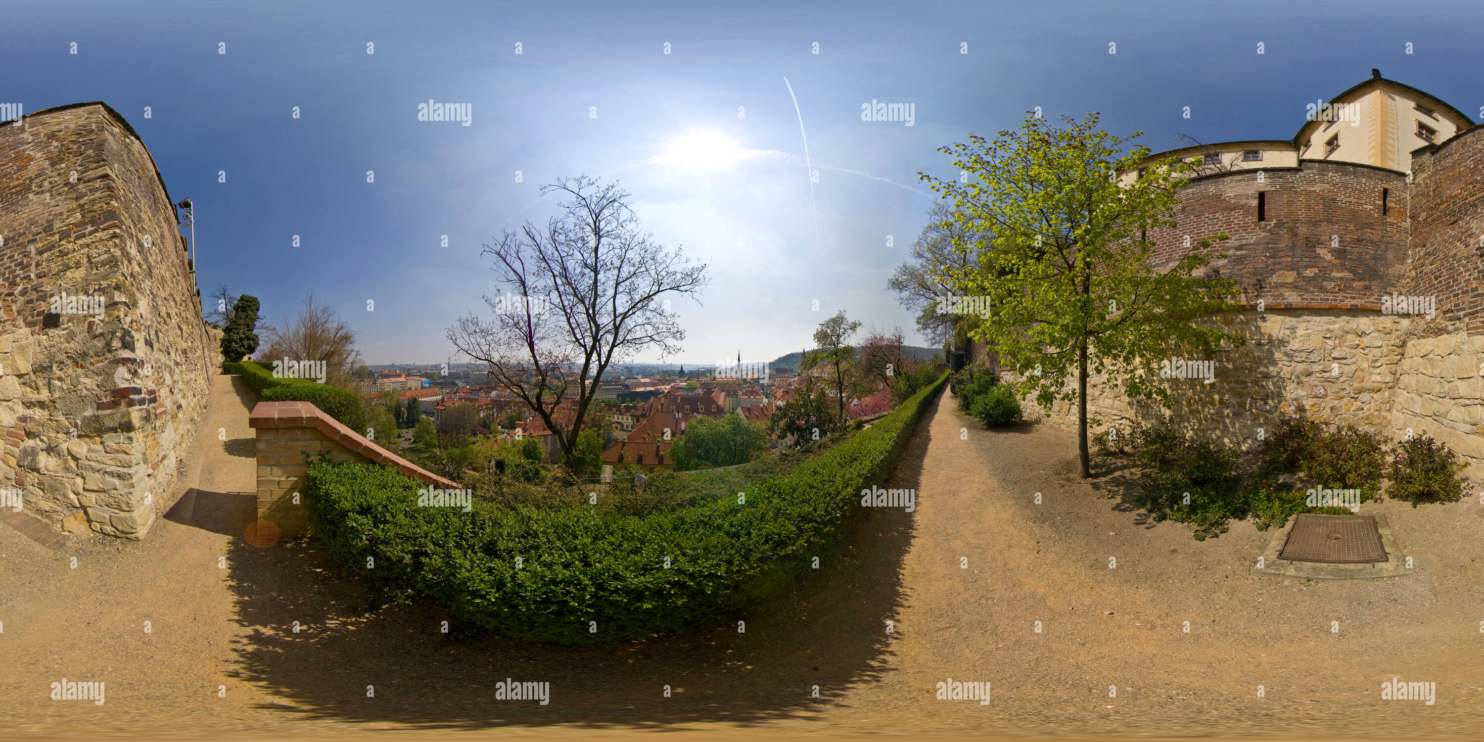 Visualizzazione panoramica a 360 gradi di I Giardini del Castello di Praga