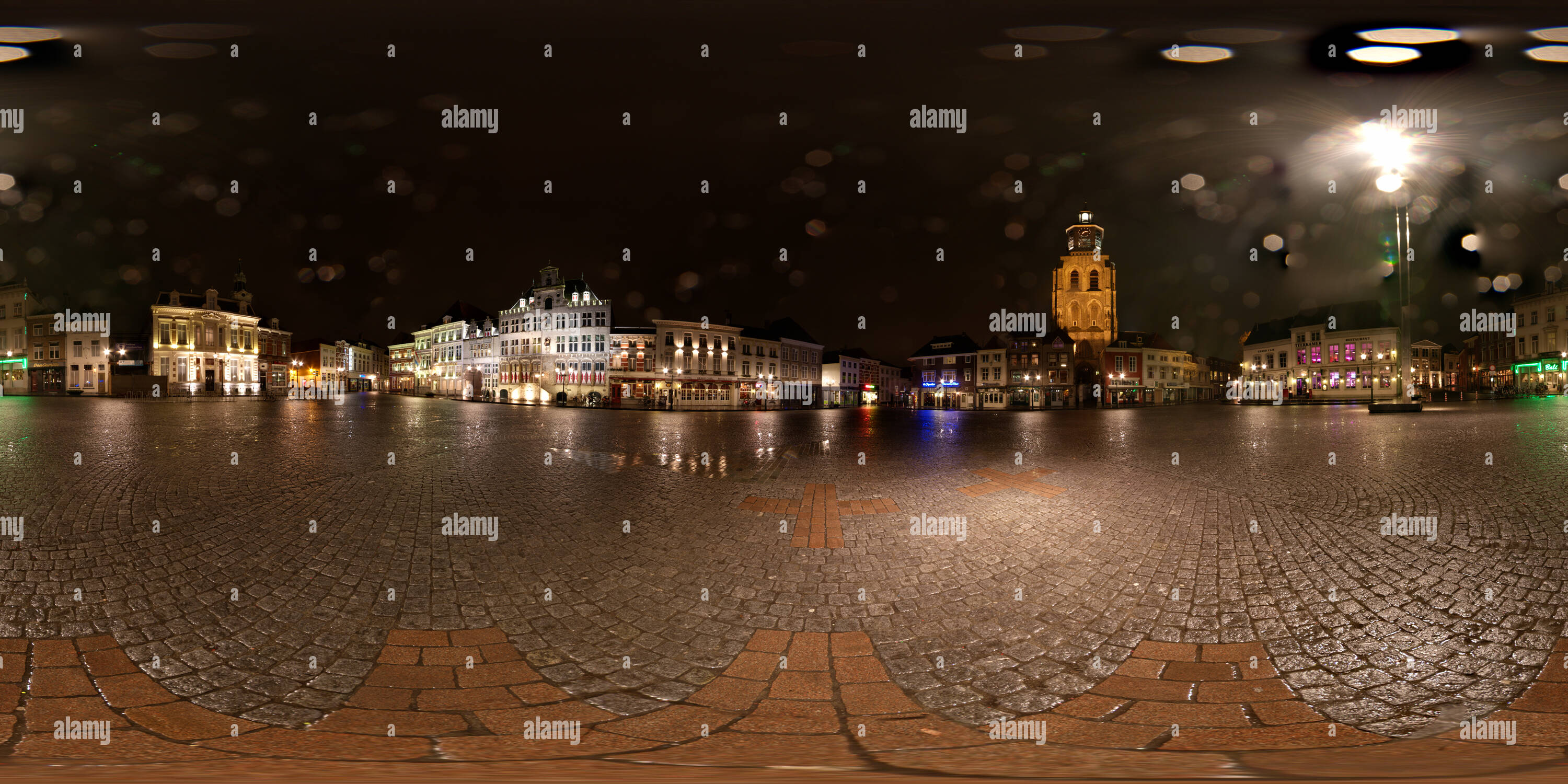 Visualizzazione panoramica a 360 gradi di Grote Markt nella città di Bergen op Zoom