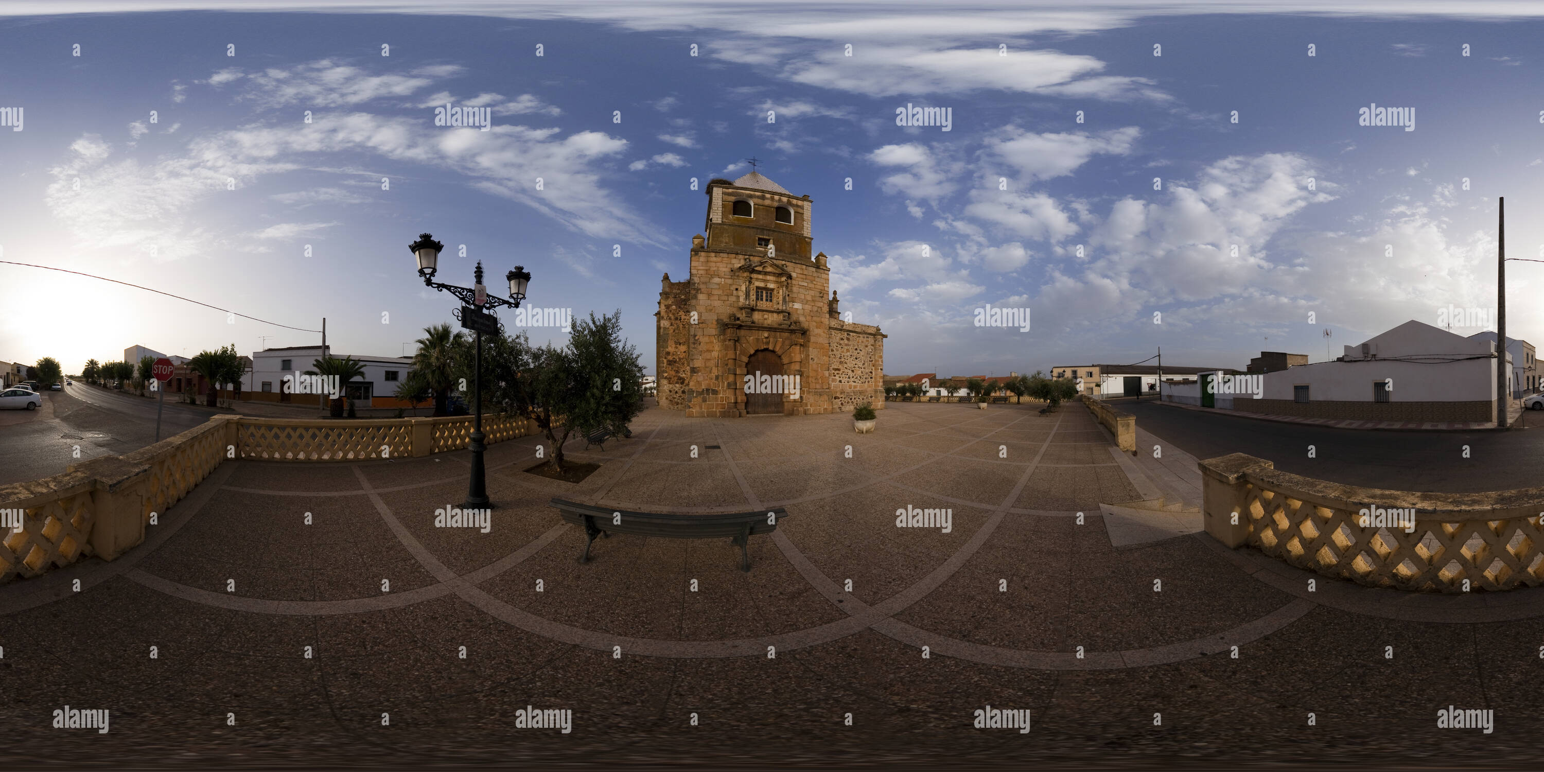 Visualizzazione panoramica a 360 gradi di Torremayor iglesia parroquial de Santiago