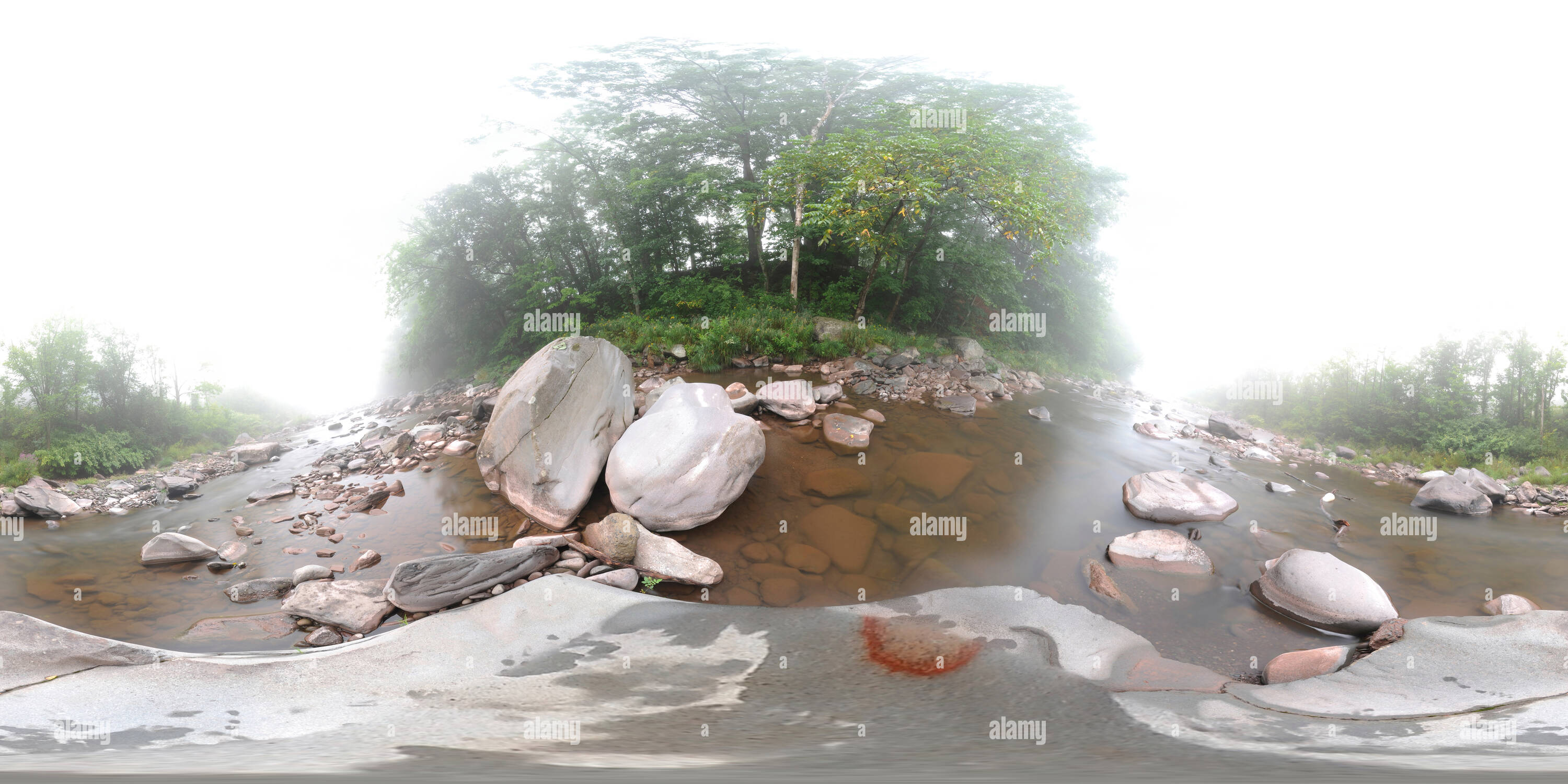 Visualizzazione panoramica a 360 gradi di Il Schoharie creek