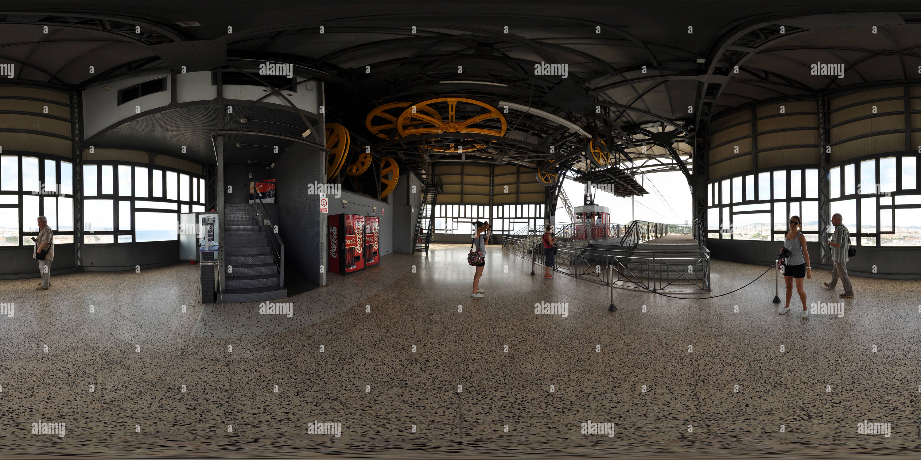 Visualizzazione panoramica a 360 gradi di Barcellona, stazione della funivia, Torre Sant Sebastià