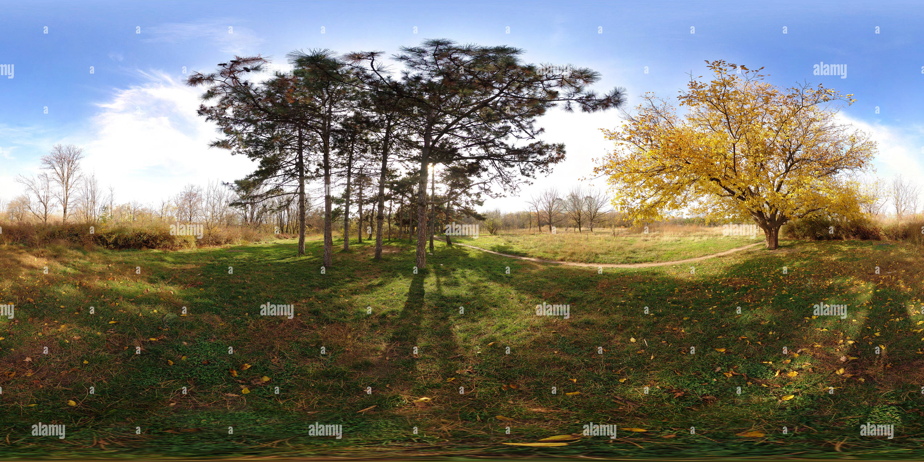 Visualizzazione panoramica a 360 gradi di Il parco della vittoria a Odessa, Ucraina