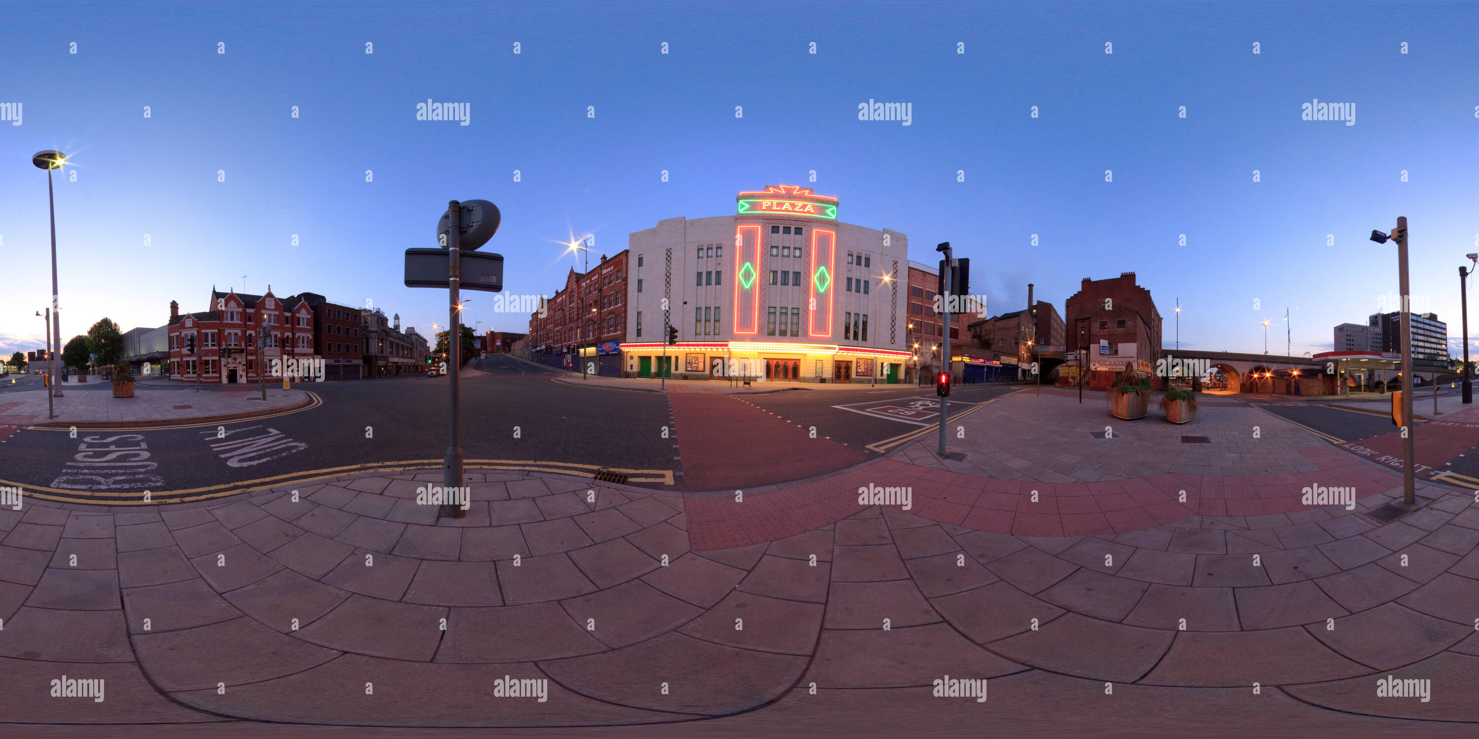 Visualizzazione panoramica a 360 gradi di Il Plaza in Stockport